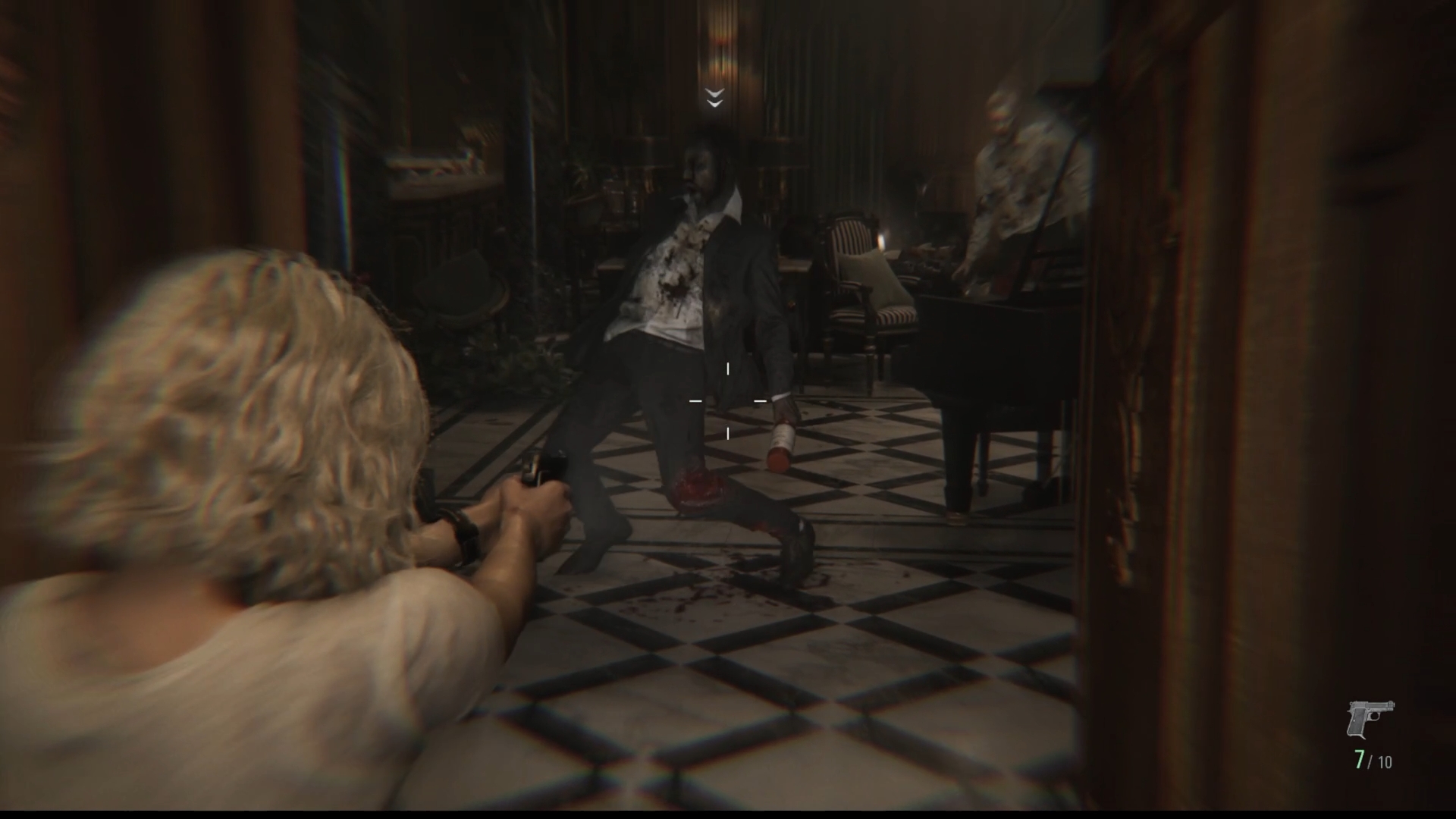 グレースでも銃撃から体術を使うアクションは可能だが、敵を突き飛ばして時間を稼ぐほどの効果しかない