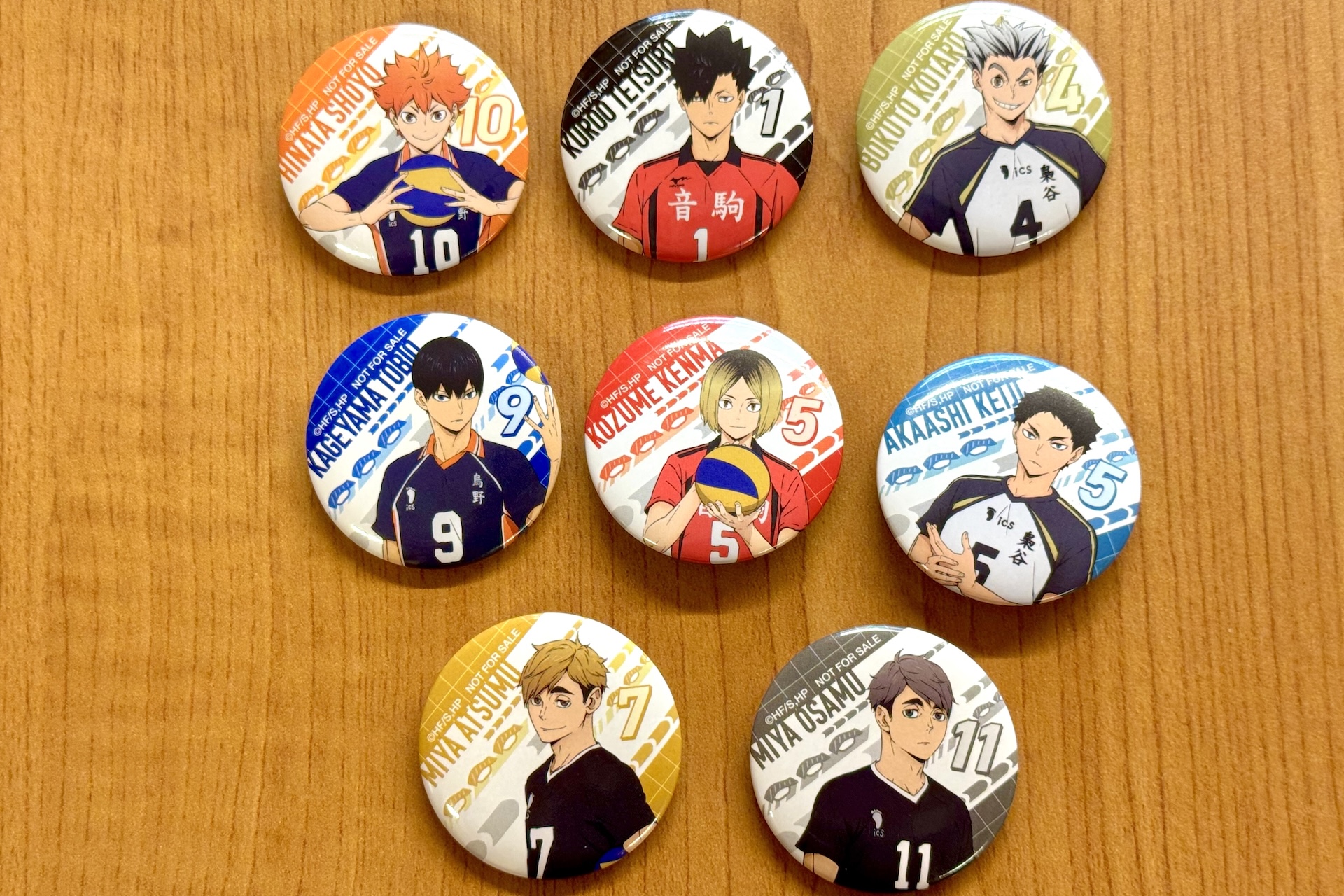 缶バッジは全部で8種