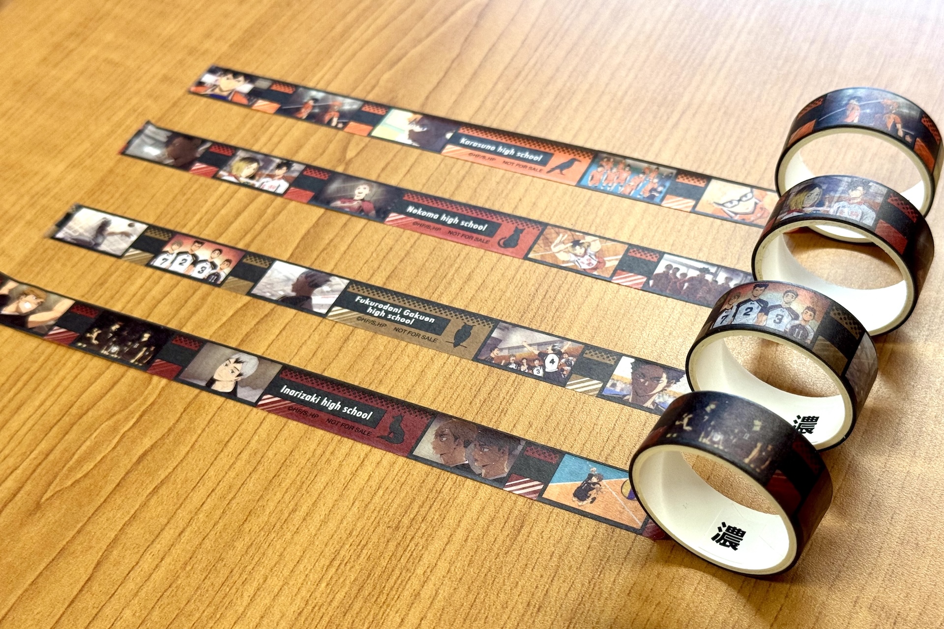 アニメの印象的なシーンがデザインされていて、作品を振り返れるものとなっている