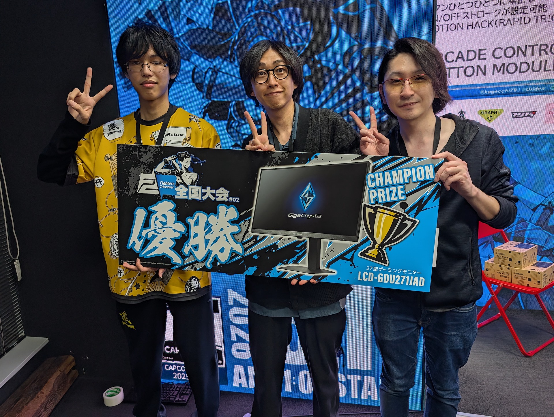 優勝した3人で改めて1枚！ 色々聞こうと思っていたが、コサクの熱い「稲葉さん！稲葉さん！」というトークで押し切られてしまった