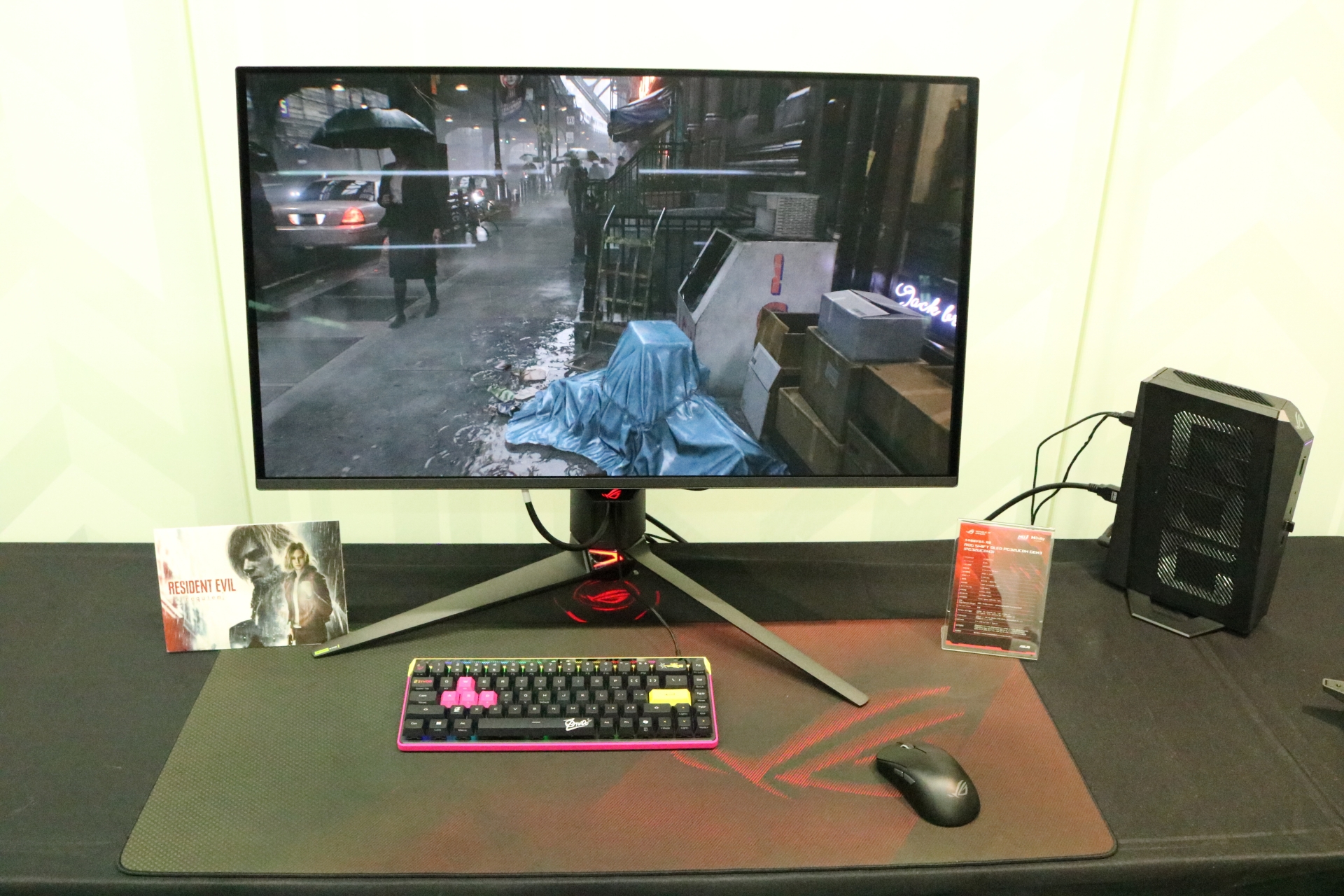 32インチの4K OLEDゲーミングモニター「ROG Swift OLED PG32UCDM Gen3」。発売時期は2026年4月頃