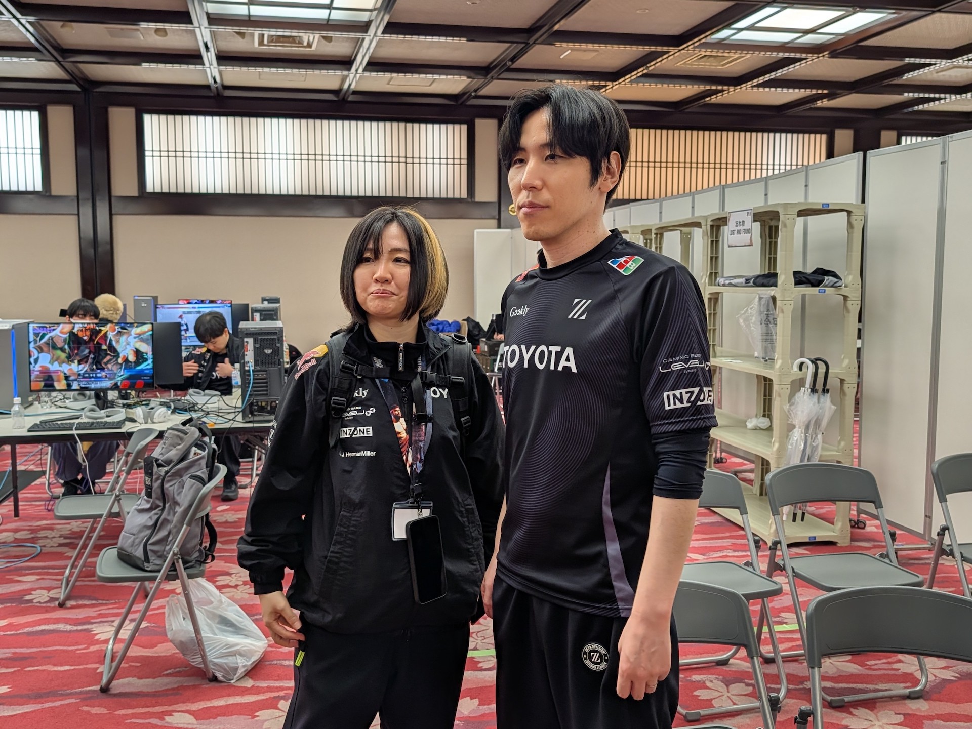 今回は無事予選を突破したZETA DIVISIONのももち選手とチョコブランカ選手の2人に写真を撮らせてもらった