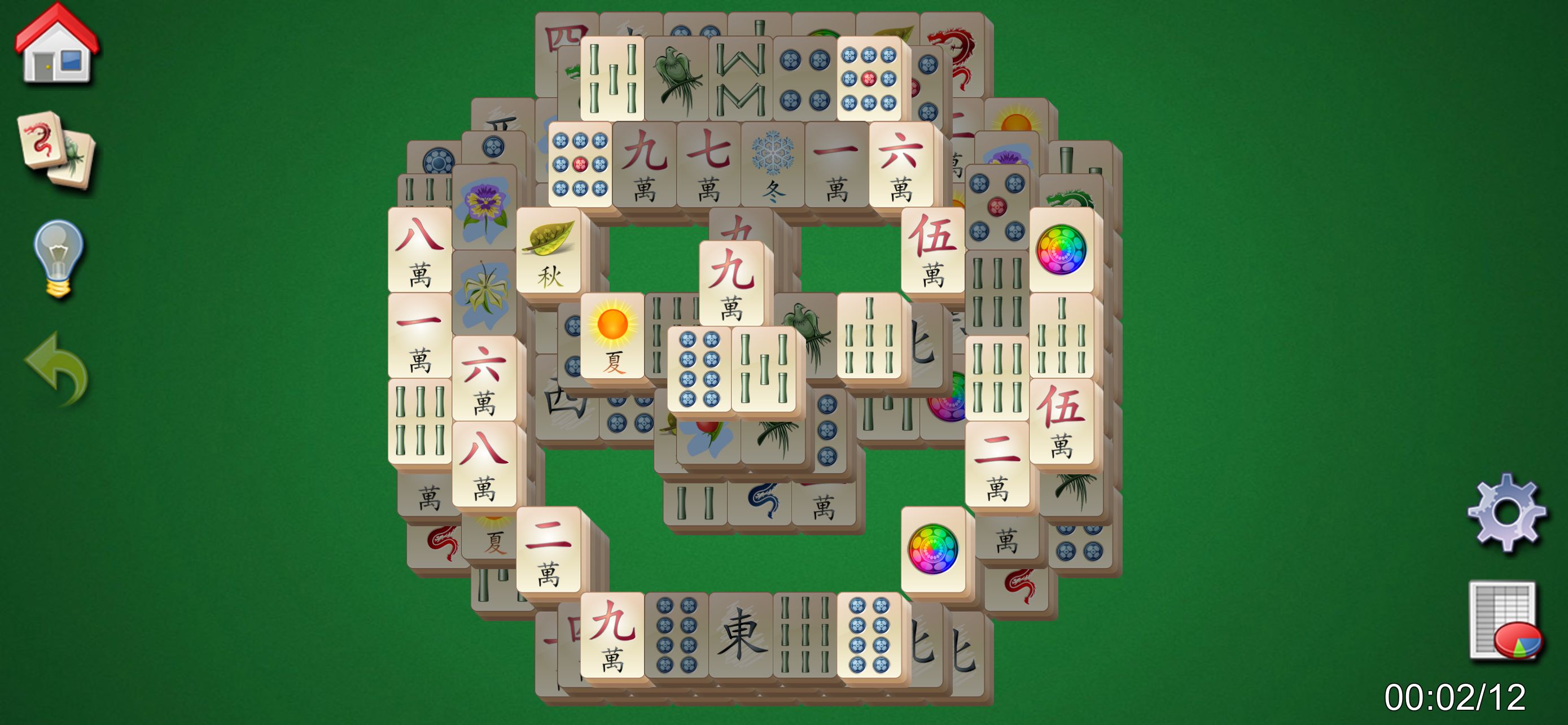 ペアになる麻雀牌を選択して取り除いていくパズルゲーム。「上海」という名前の方がお馴染みかもしれない