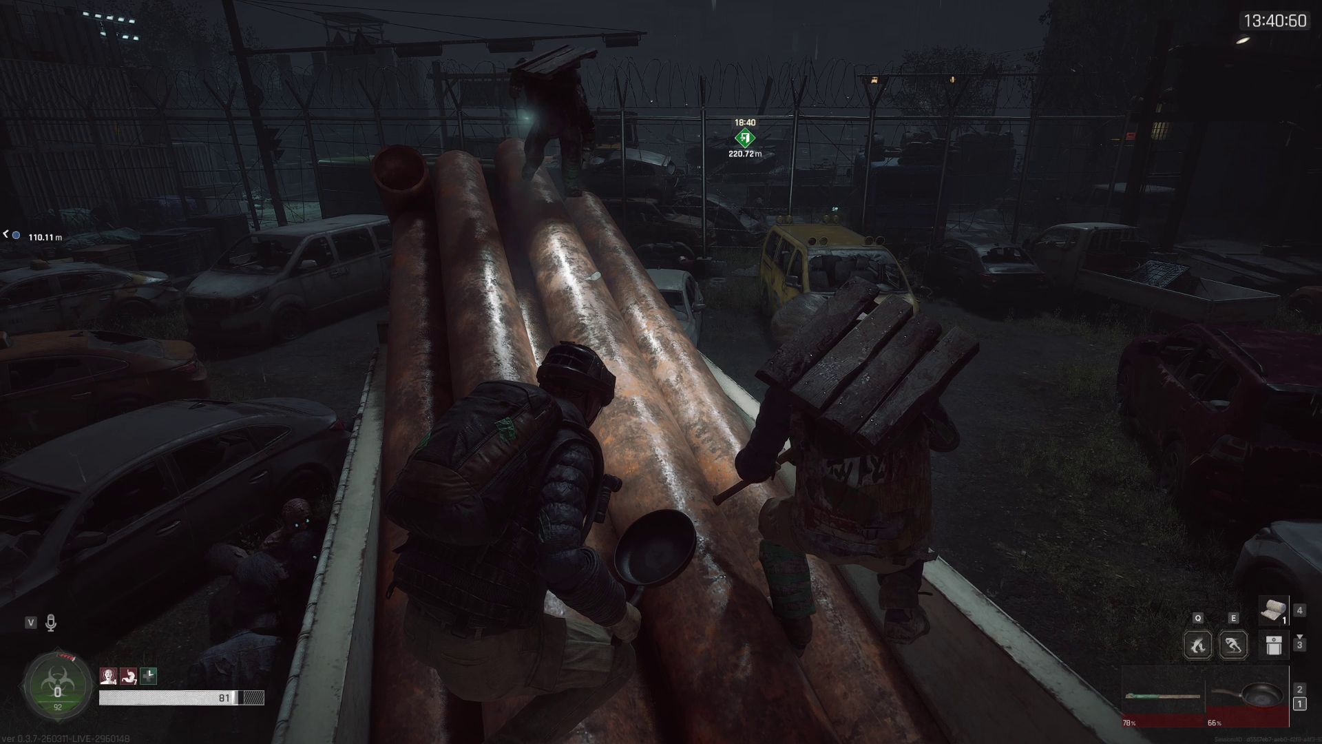 敵対する生存者を見つけることもあれば、共に生き残りに全力を尽くす仲間が見つかることもある