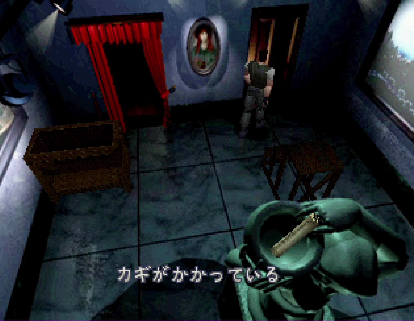 ジルがキーピックでカギを開けて進めるところも、クリスだとわざわざカギを探して進まなくてはならない