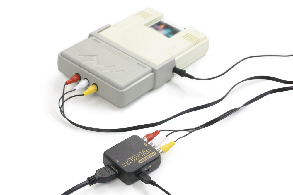 「（AV端子接続機器用）HDMIコンバーター＜ブラック＆ゴールド＞」使用イメージ