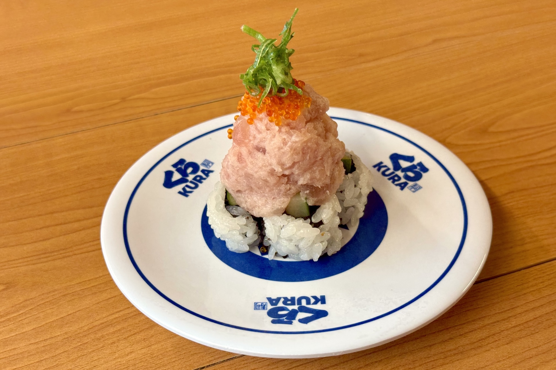 まぐろマウンテン 価格：300円