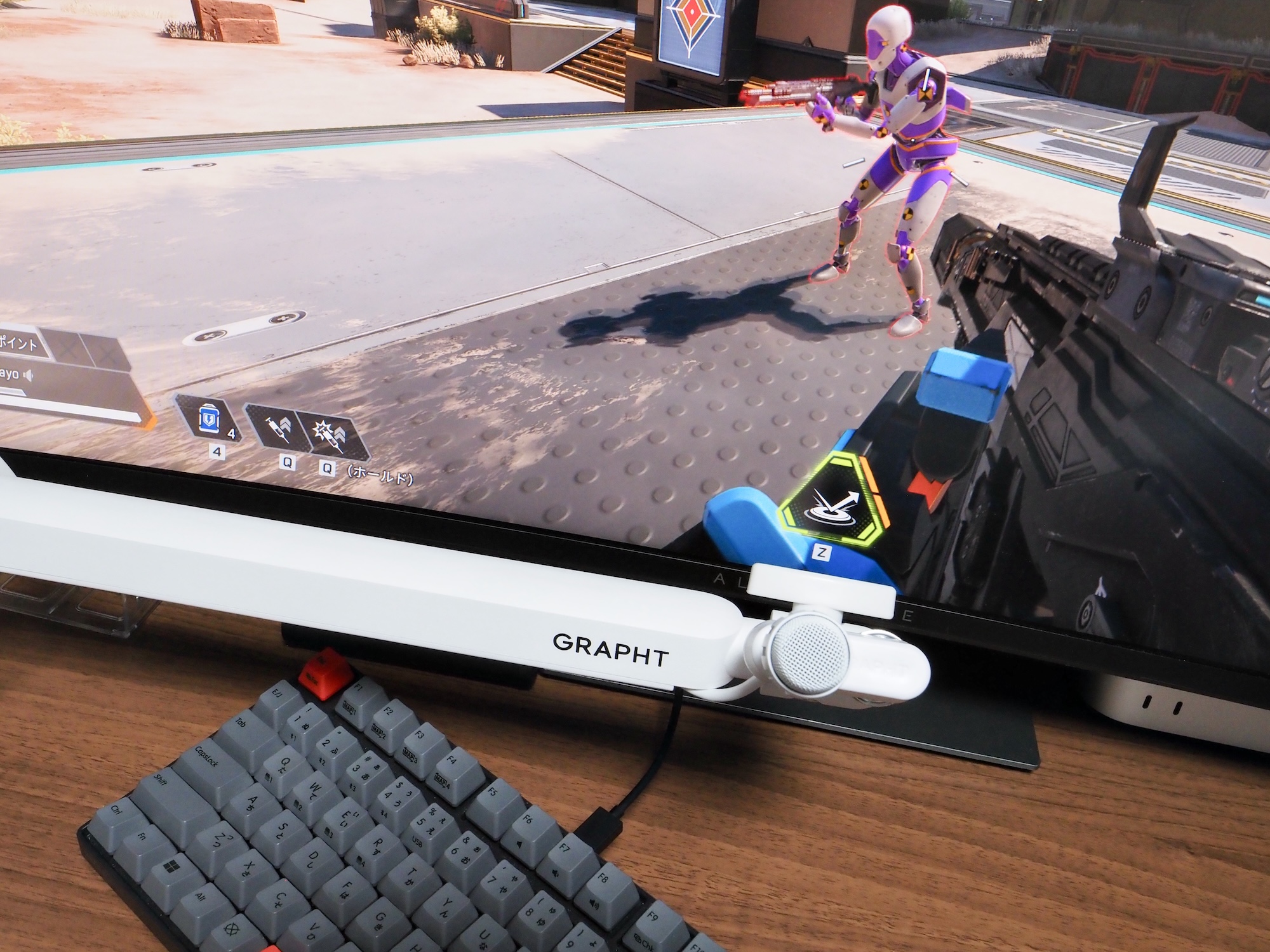 マイクが視界に入りにくく、ゲームへの没入感や集中力が向上するのが最大の魅力だ