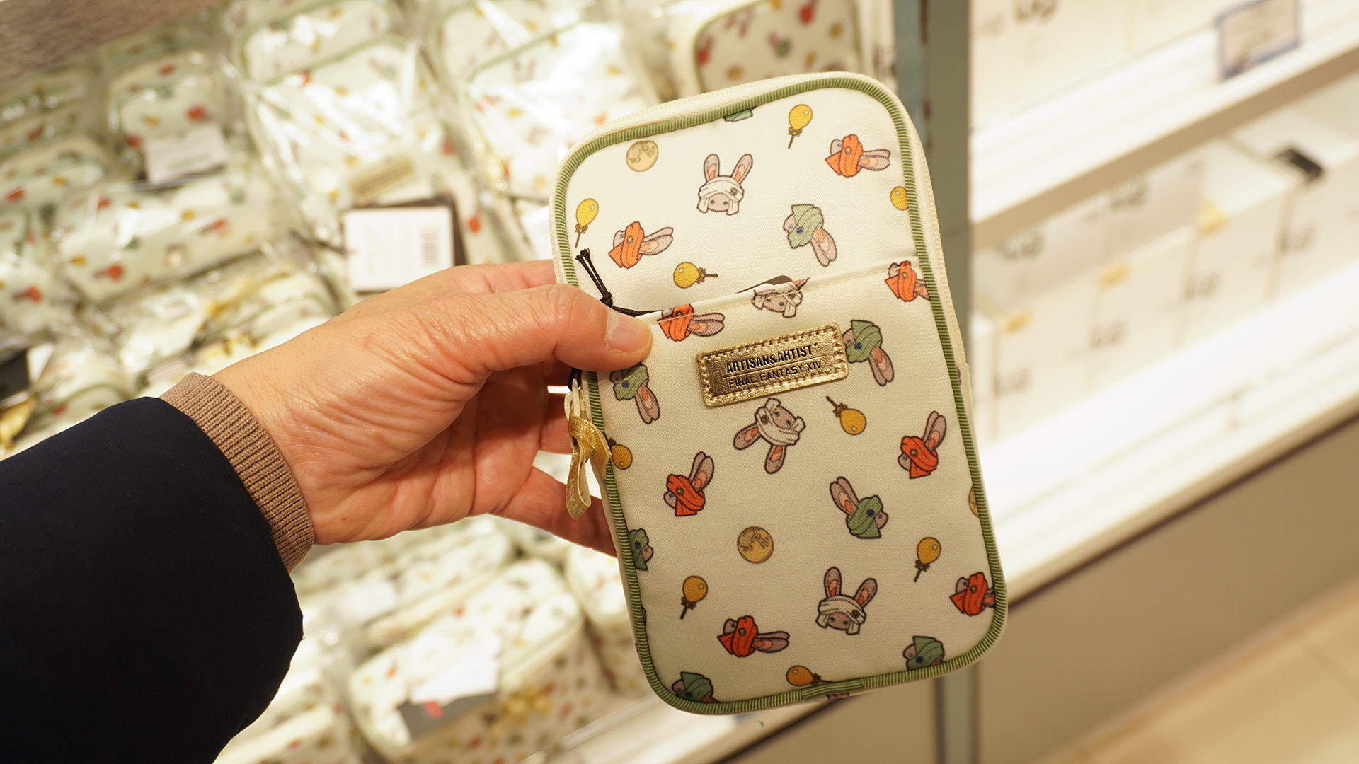 「ウォレットショルダーポーチ」