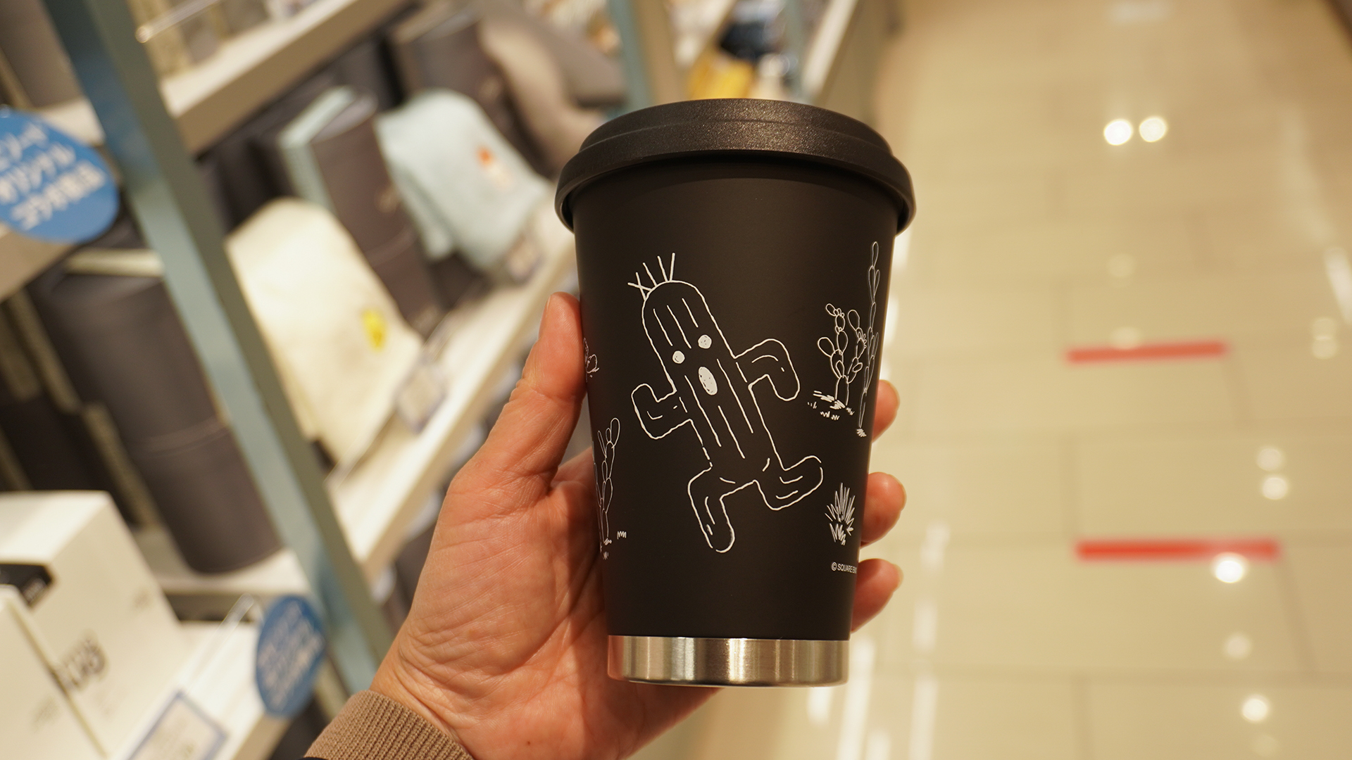 反対側にはサボテンダーが描かれている