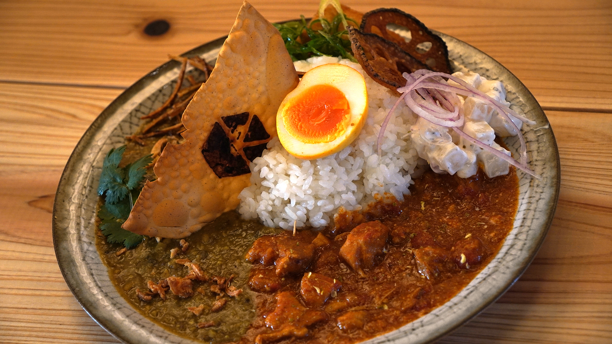 「味隠のあいがけカレー」