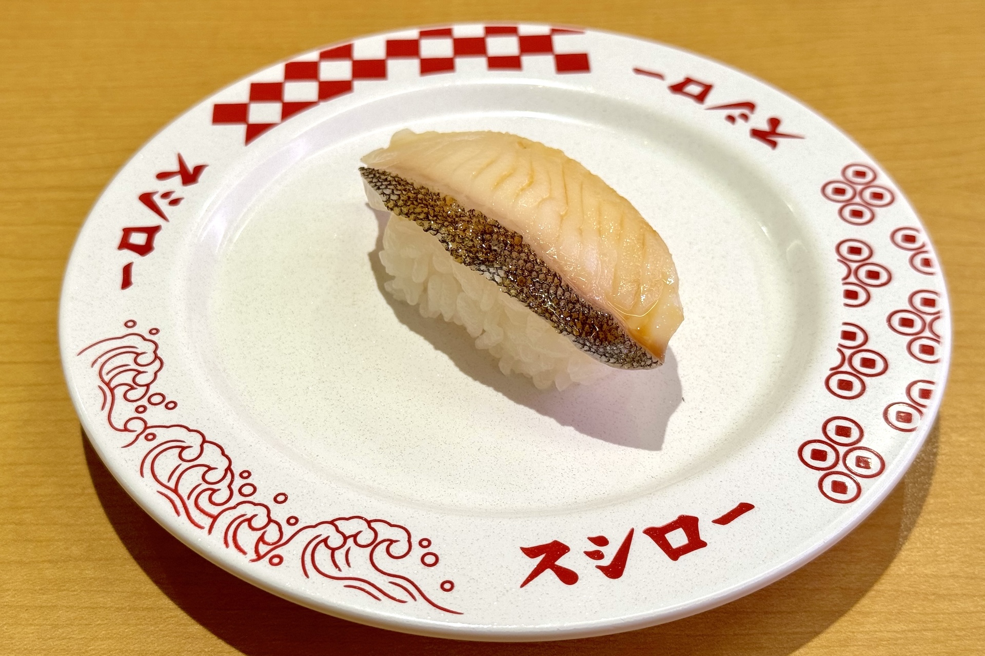 「銀だら焦がし醤油」 価格：140円〜 販売期間：3月25日〜4月5日 ※販売予定総数42万食が完売次第終了