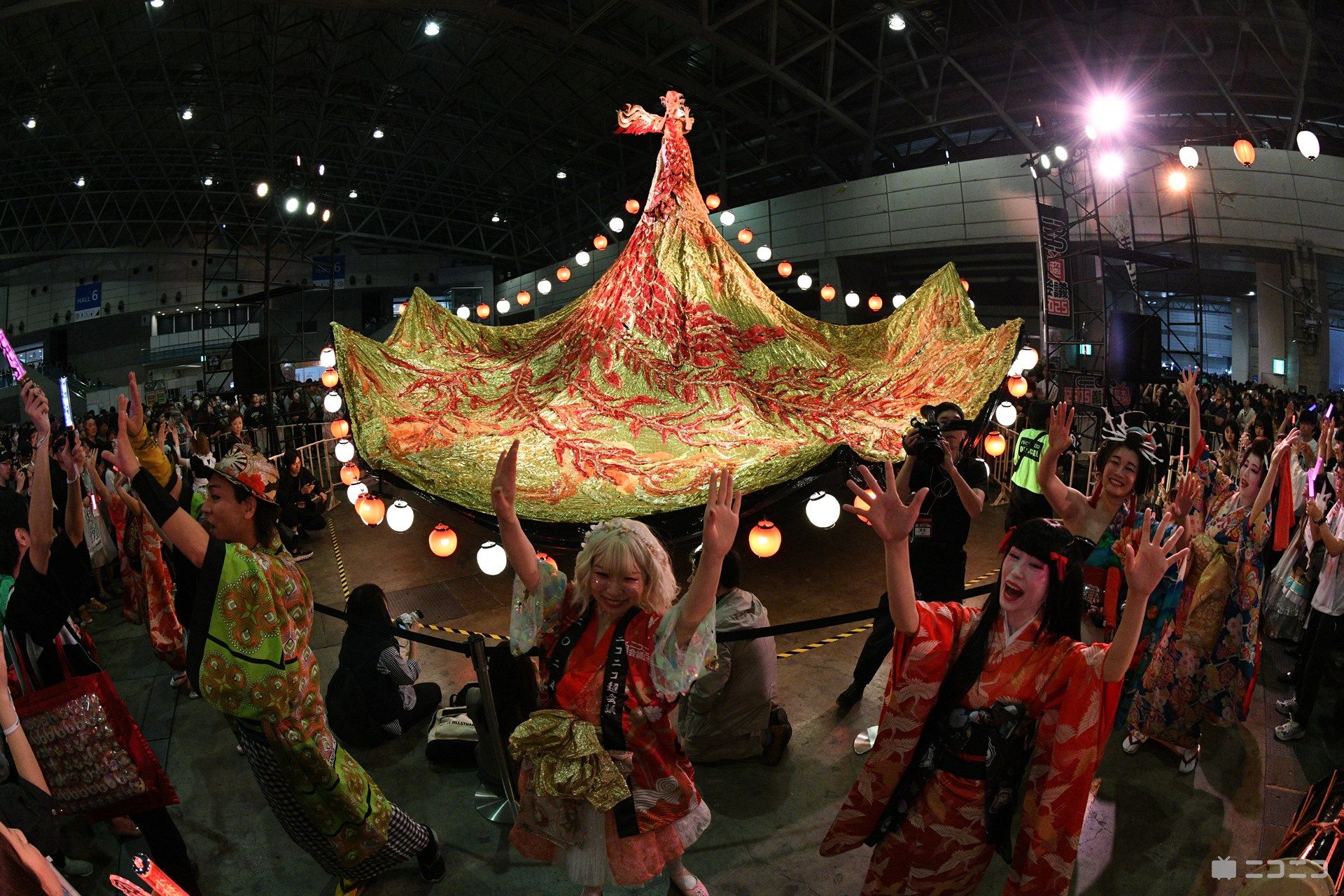 ニコニコ超会議2025 超ニコニコ盆踊り「サチネ申さま」