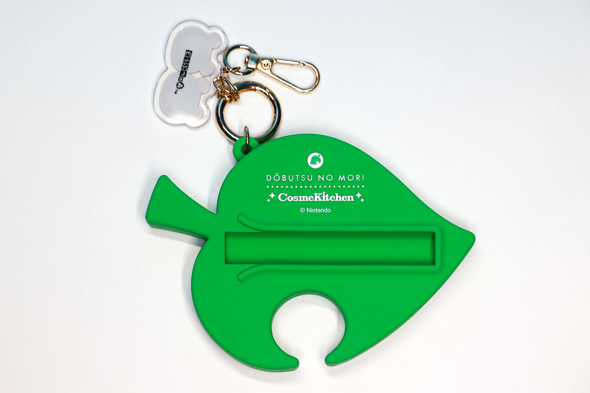 こちらは裏面側だ