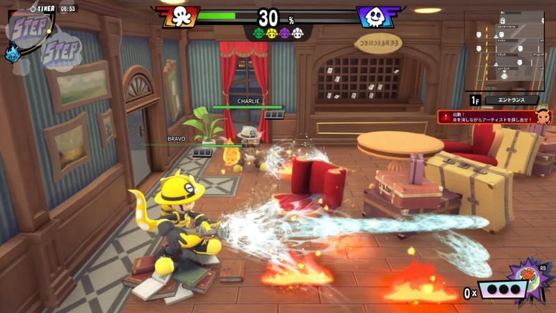 味方と協力しながら消火活動