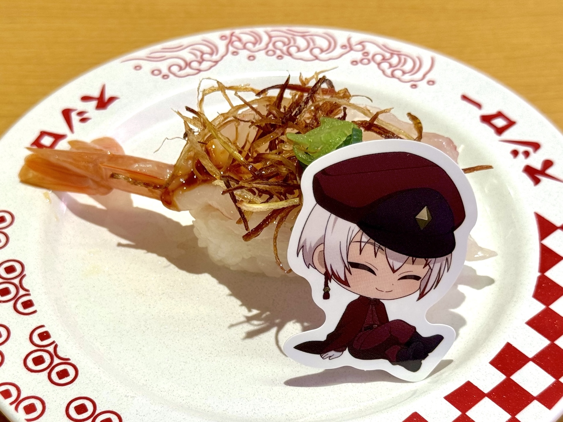 「文豪ストレイドッグスコラボ限定ピック付き マーラー風赤えび揚げネギ添え」 価格：280円〜