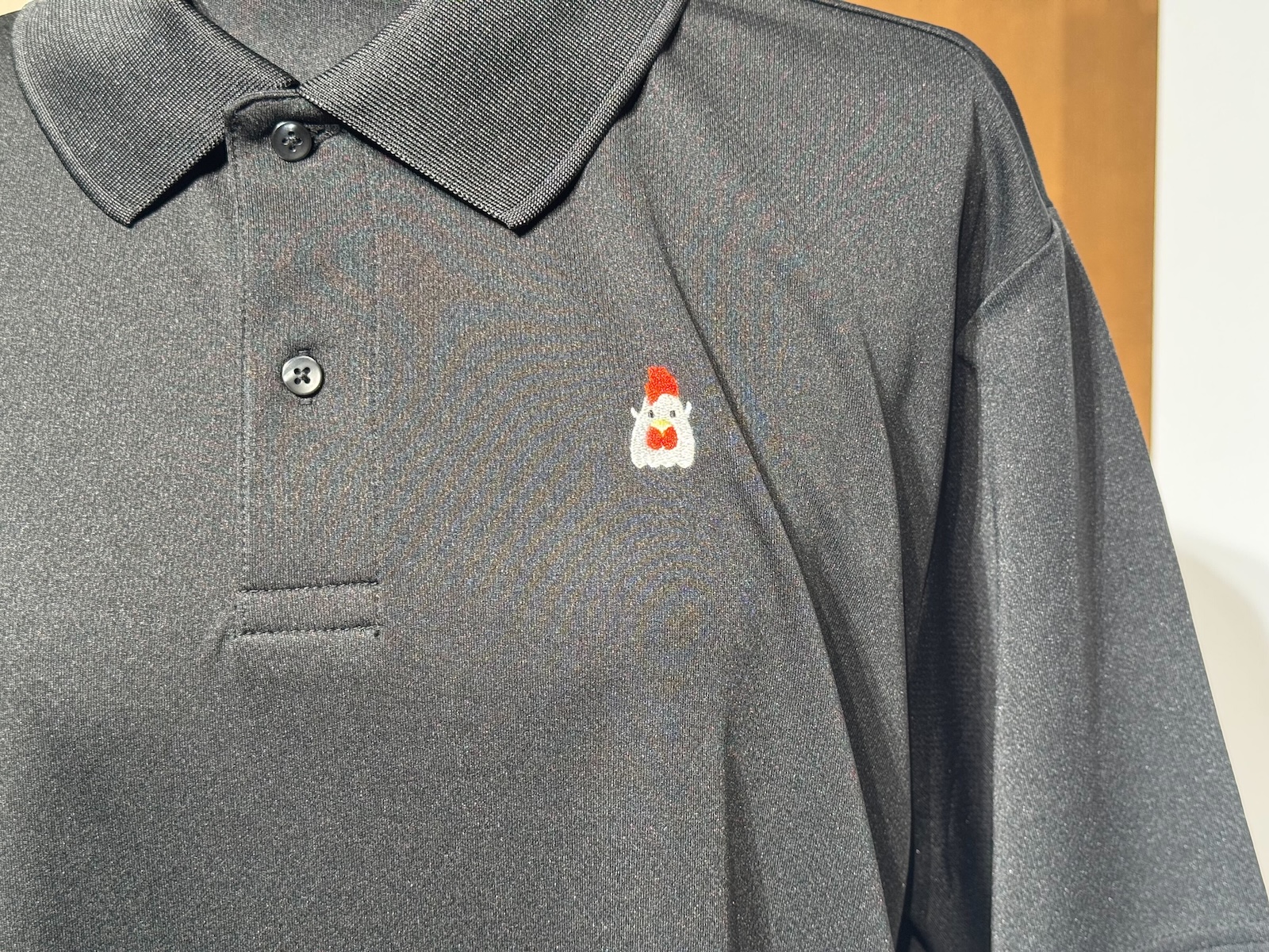 「からあげクンポロシャツ」価格：2,490円