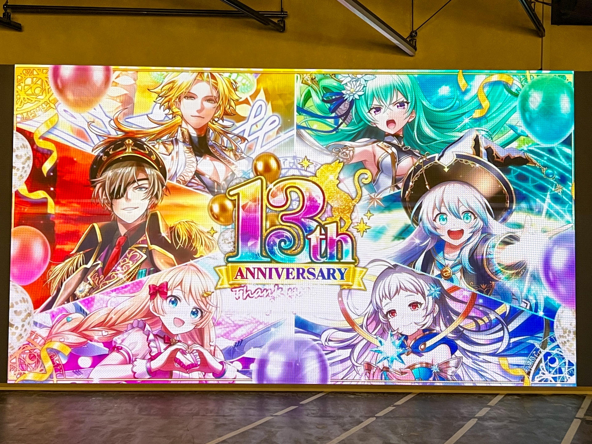 「13th Anniversary」を記念したプロモーション動画が3Fで見られる