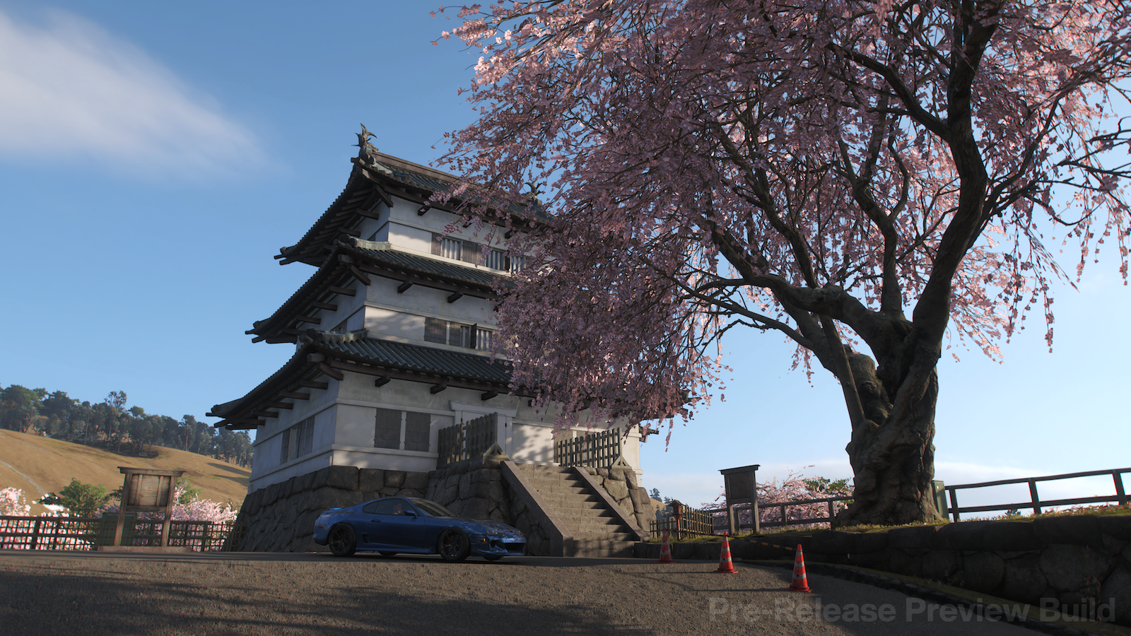 四季もあり「弘前城」では桜を楽しめた