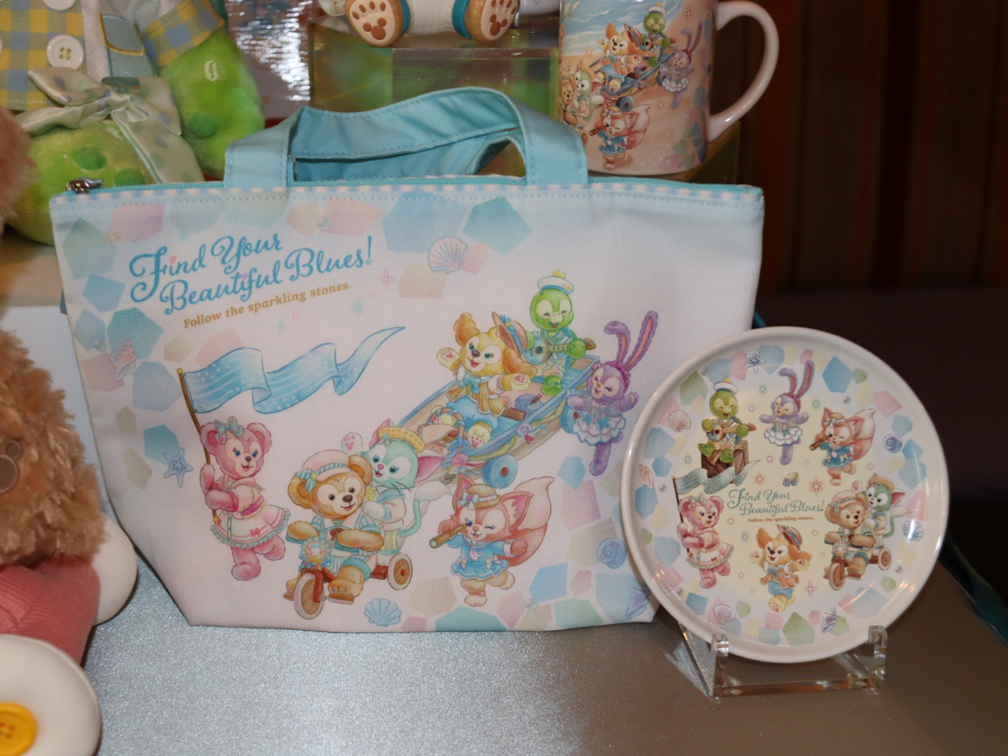 「ダッフィー＆フレンズ」ランチケース、プレート