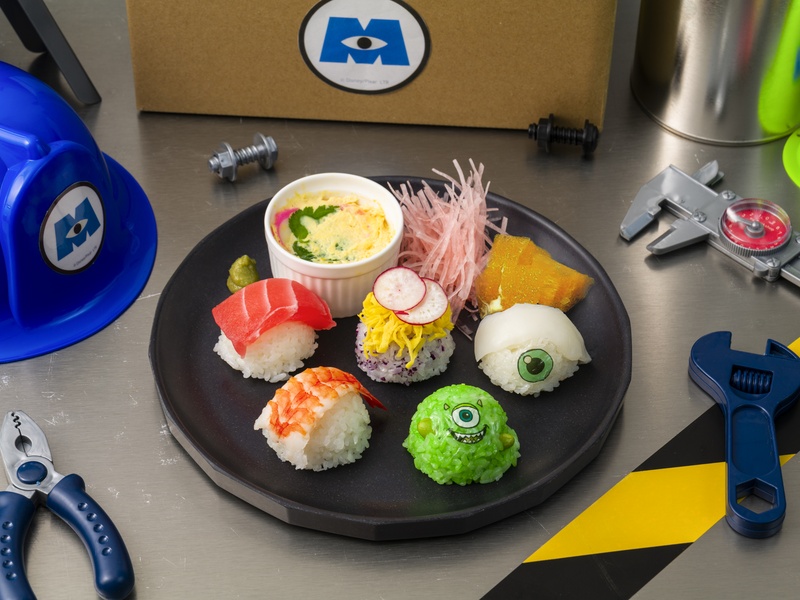 ＜マイク＞ギョロ目お寿司プレート（2,090円）