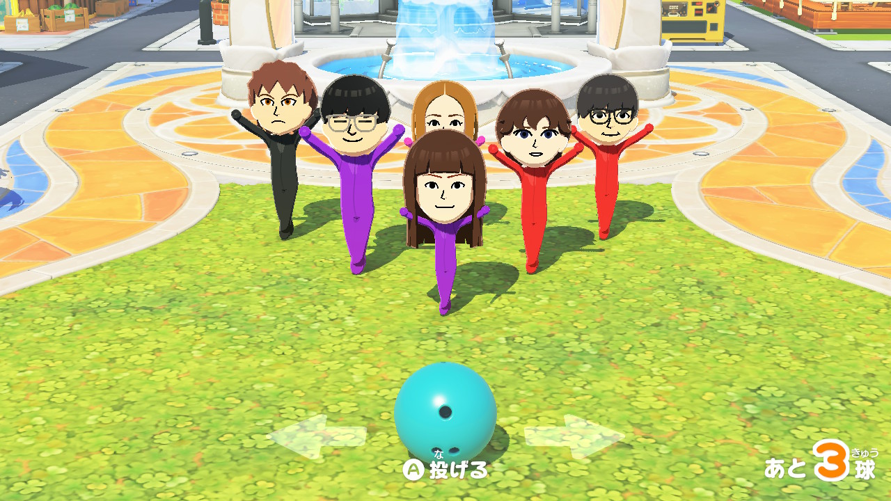 何故かMiiたちがピンになっているボウリング
