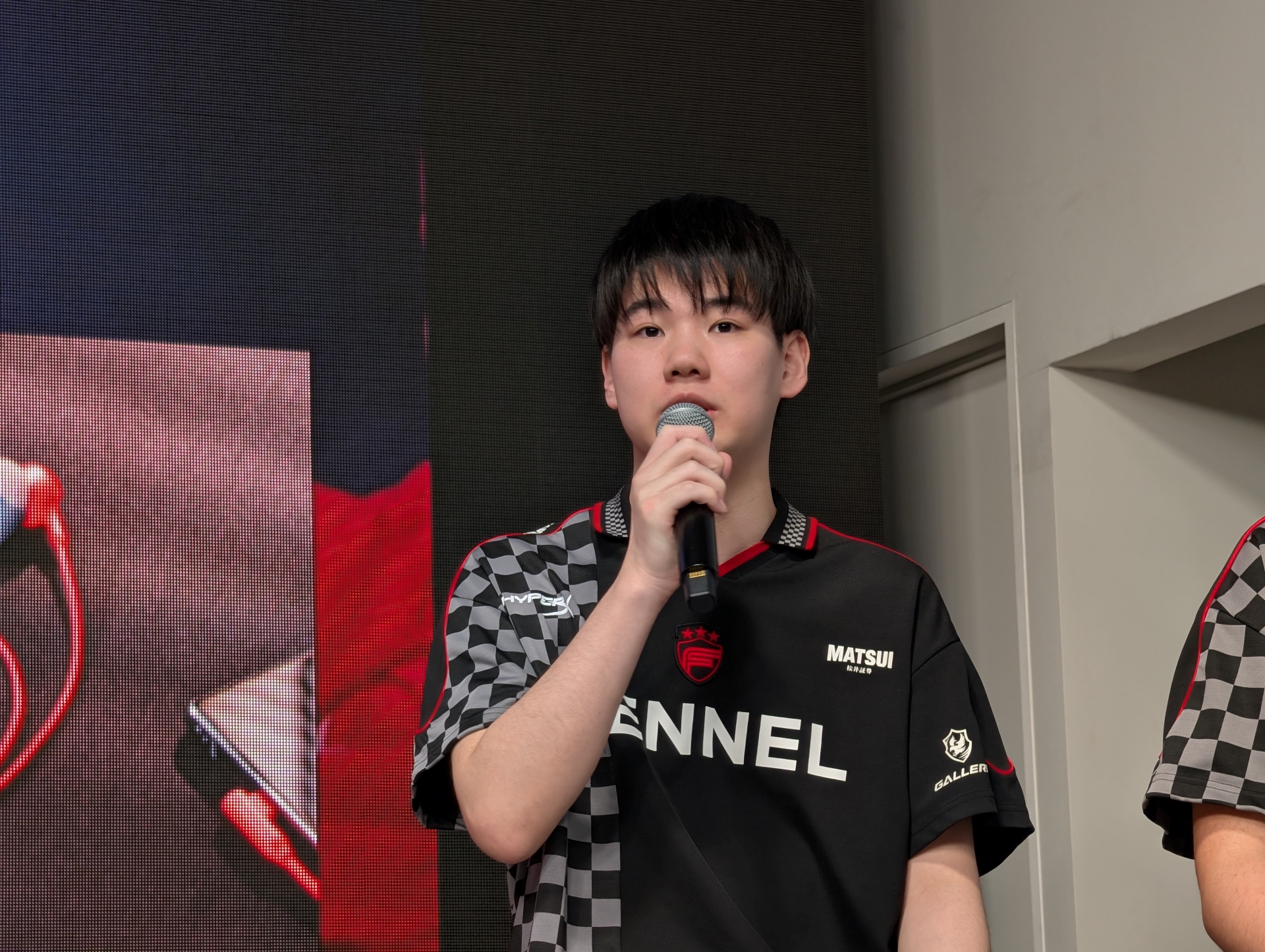 FENNEL League of Legends 部門所属 raki選手