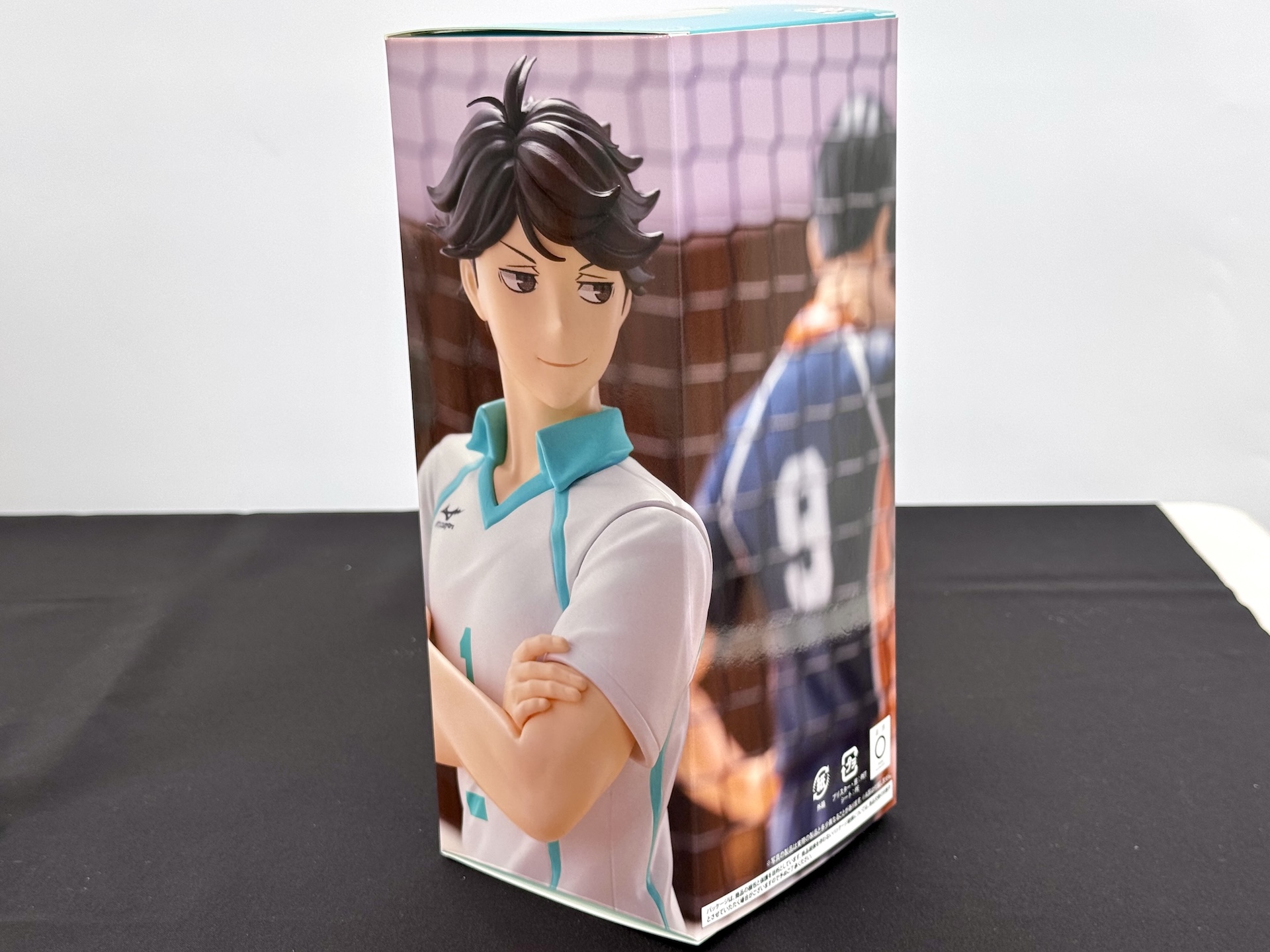 こちらがB賞のパッケージ。A賞とは対照的に及川が前に、影山が後ろに写っている