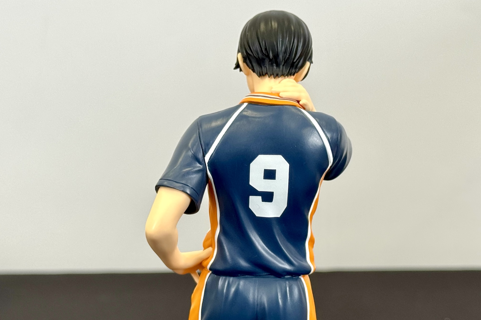 表情、仕草、ユニフォームのしわまで細部にわたって再現