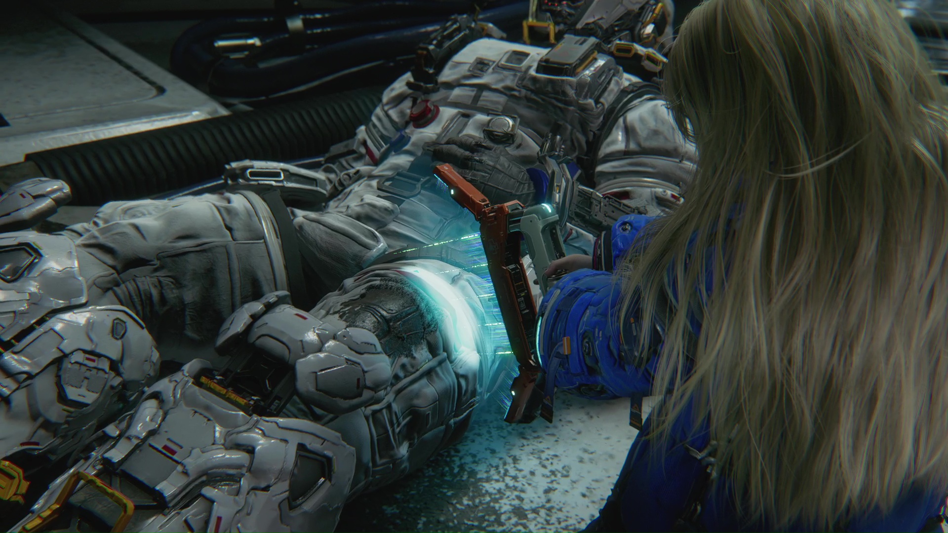 月震で床が崩れて転落してしまうヒュー。身体とスーツの損傷を治してもらい、なんとか動けるまでに回復