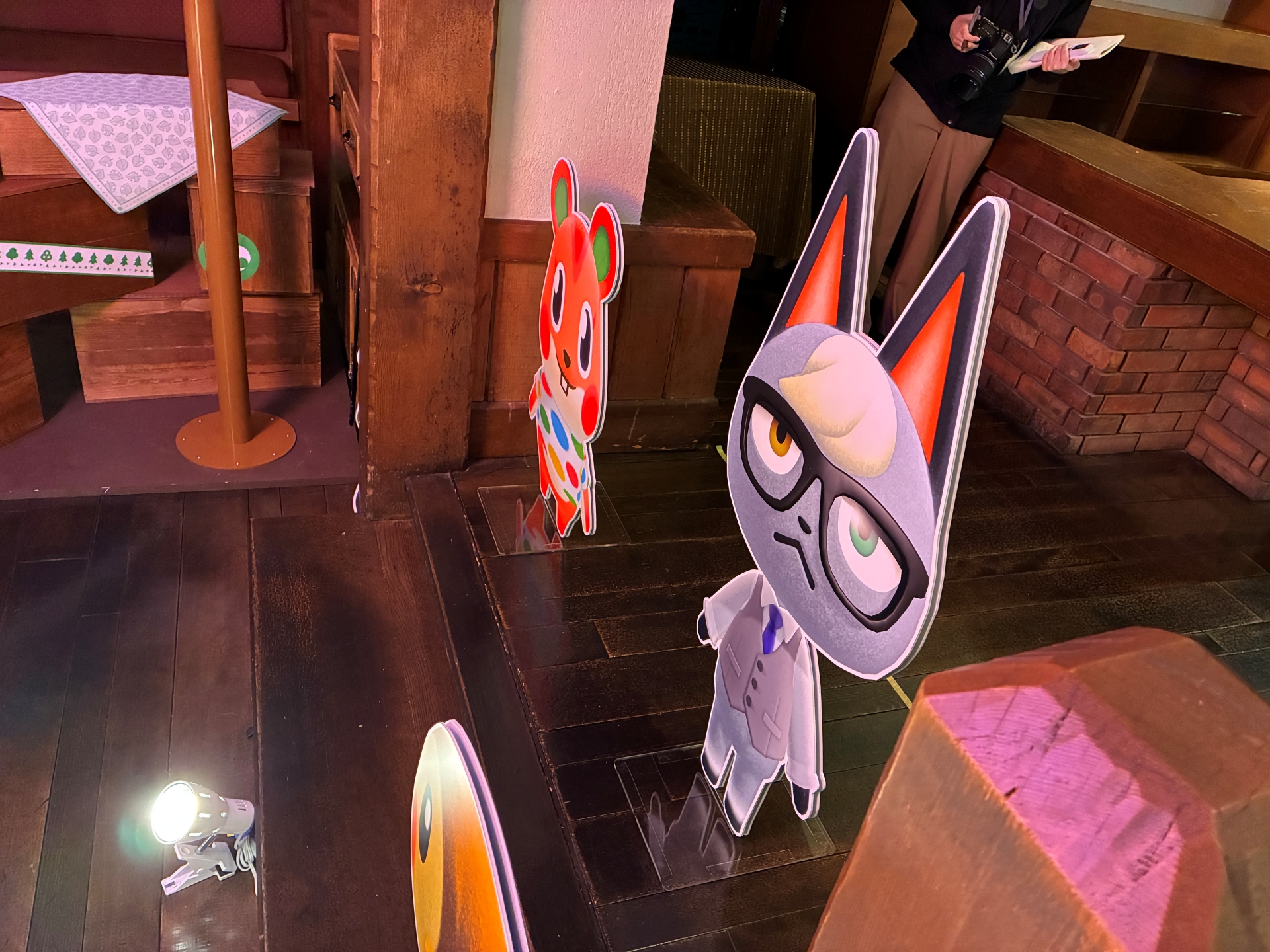 回り込むとちゃんと誰かわかる