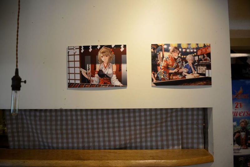 隼優紀氏の歴代オリジナルイラストが並ぶギャラリー