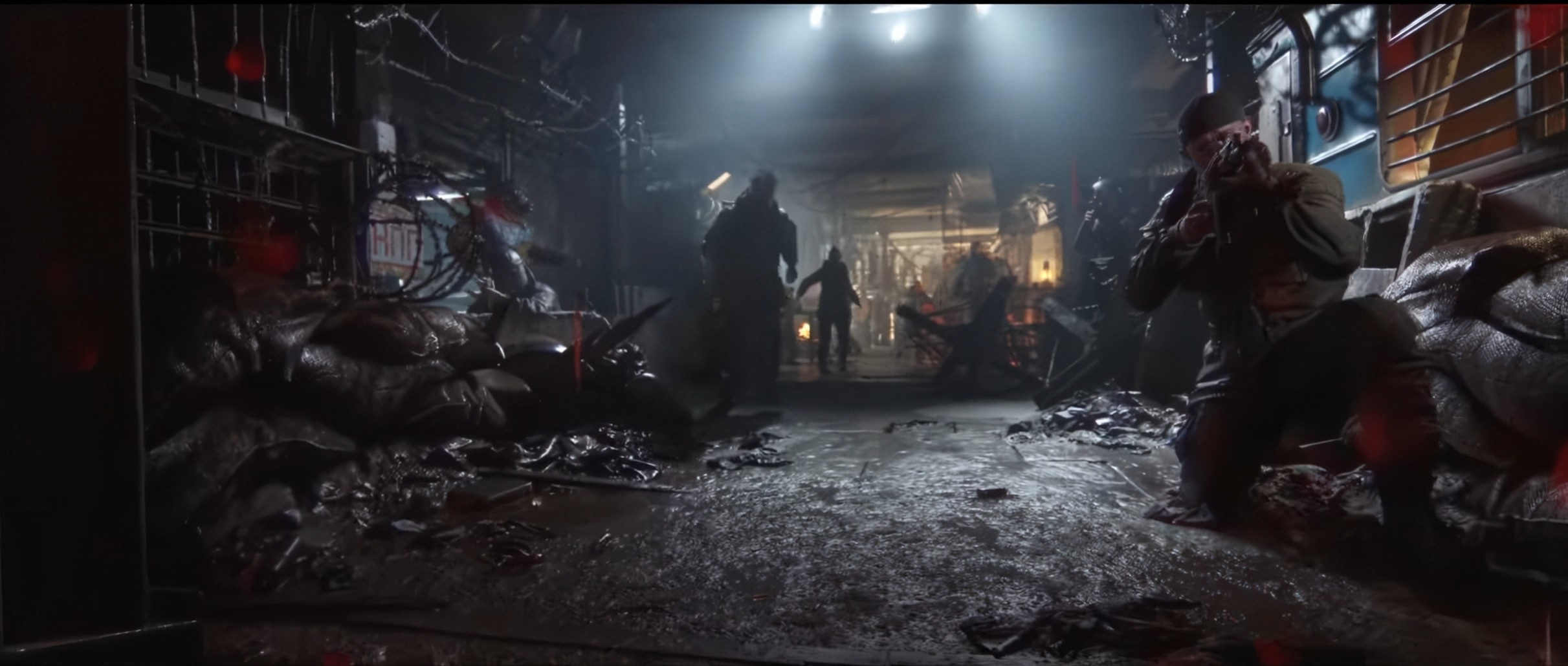 地上を探索する主人公に襲いかかるミュータント、間一髪"駅"にたどり着き、主人公はその命をつなぐ。シリーズ1作目から続く本作のイメージが、最新グラフィックスで表現される