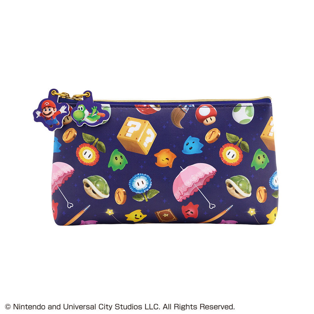 ファスナーを動かすと、マリオとヨッシーが銀河＜ギャラクシー＞の大冒険をしているように見えるポーチ