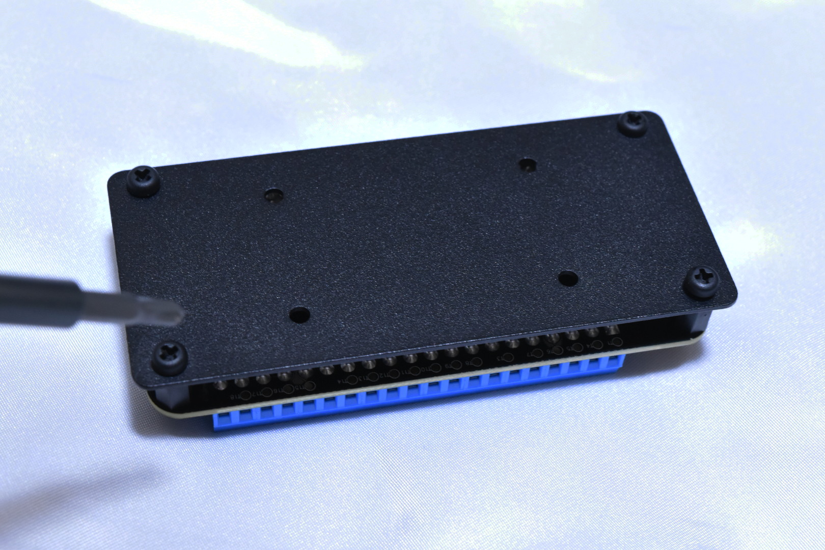 その後、PCBマウントとスペーサーをネジ止めすれば完成