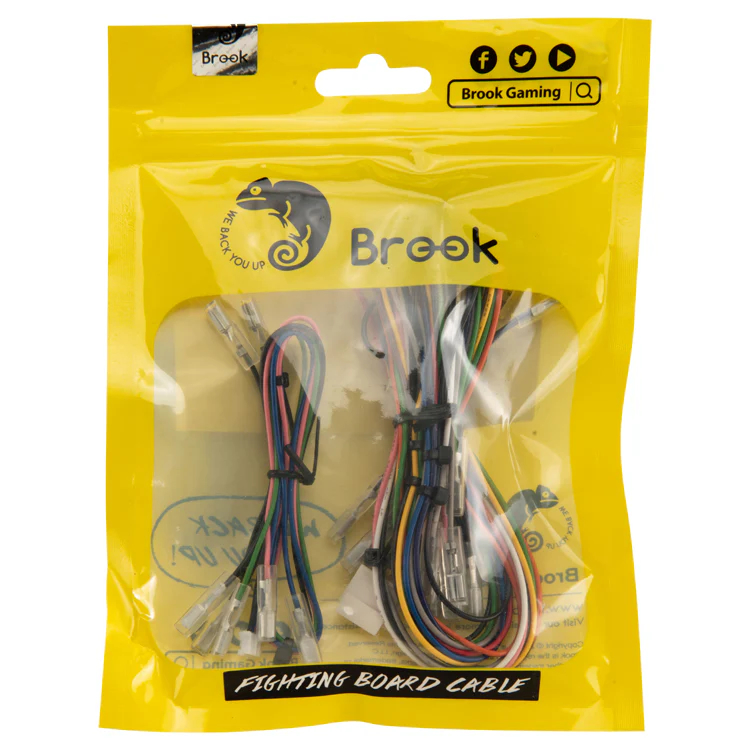 ケーブルを差し込むファストン端子は2つあるが、左右どちらに挿しても大丈夫