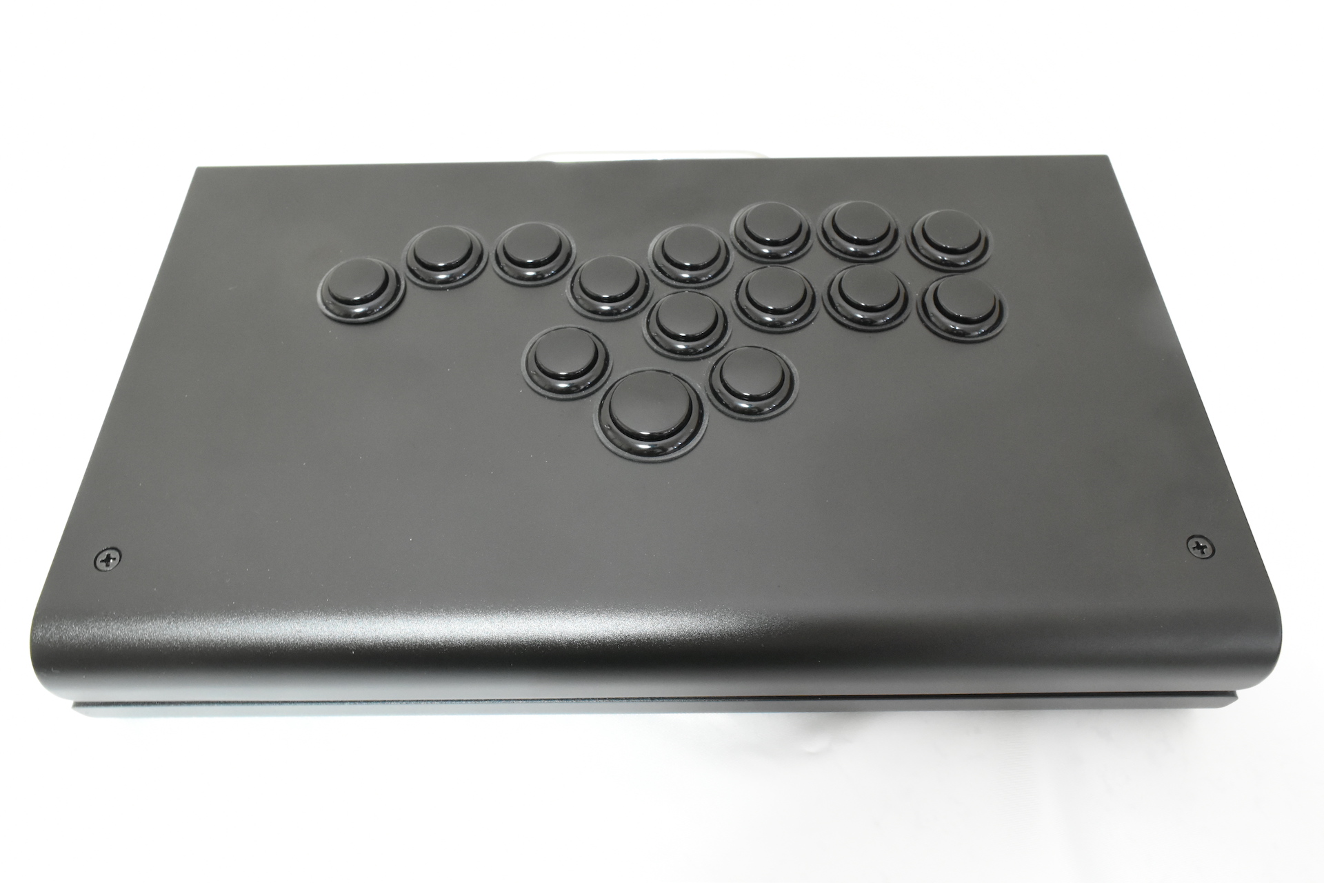 筆者が組んだケースはシルバーだが、基本カラーにはブラックも用意されている