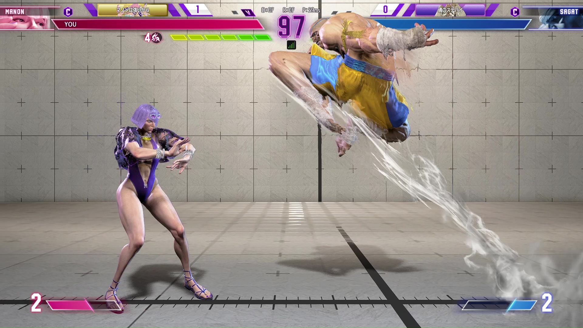 指がボタンに添えられているので、ドライブインパクト確定ポイントにも即座に対応できる