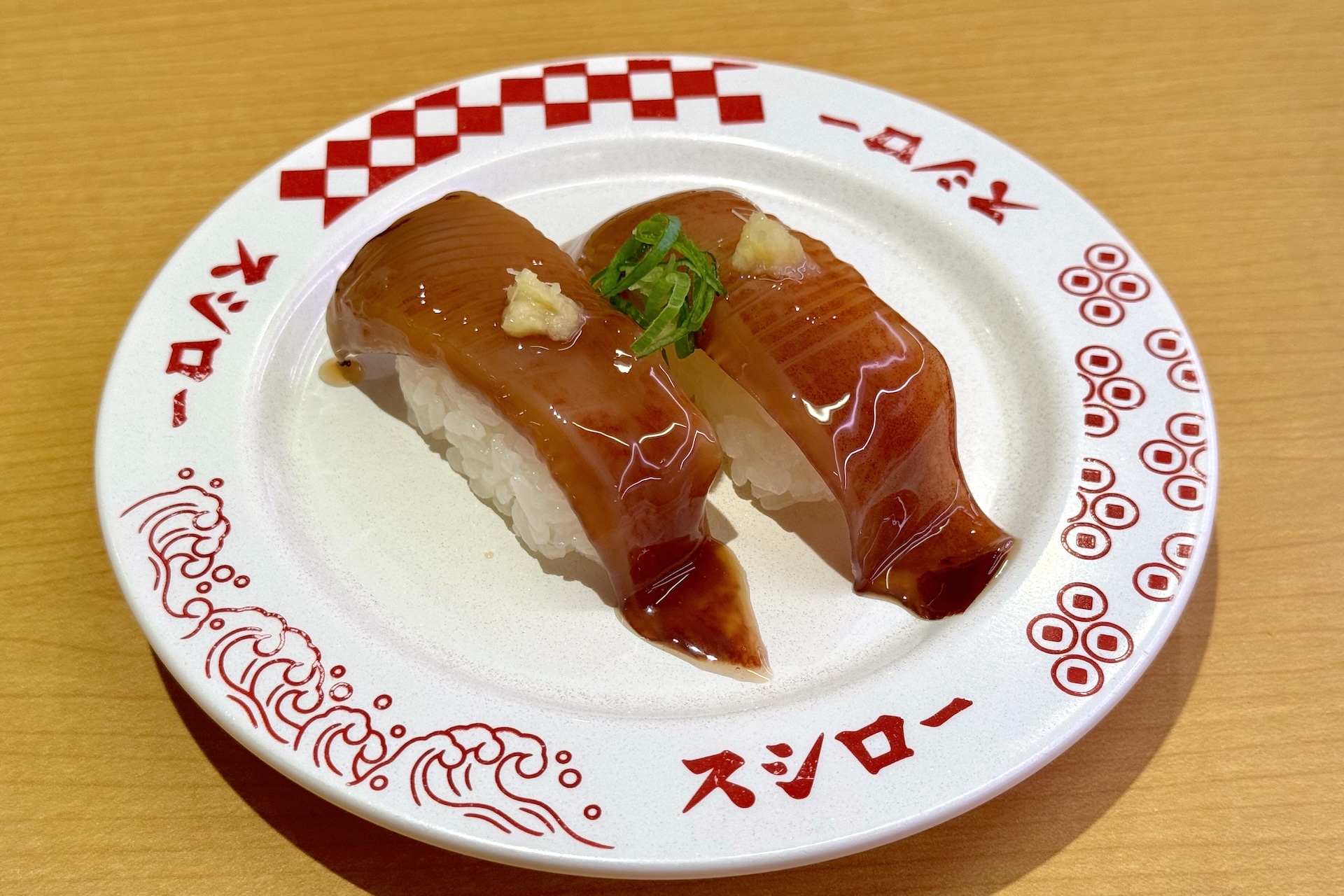 漬けムラサキいか耳 価格：120円〜 販売期間：4月22日〜5月10日 ※但し販売数量予定数116万食が完売次第終了