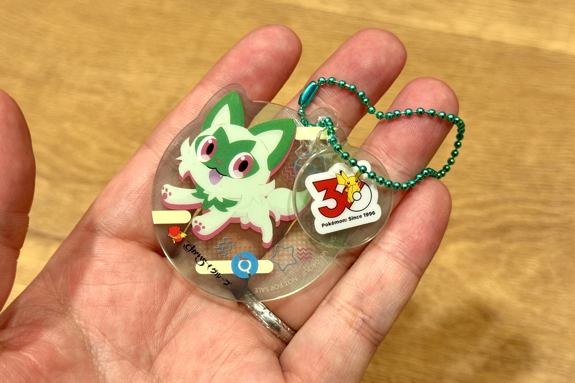 こちらは「チャームコレクションのアクリルチャーム（全3種）」からニャオハ