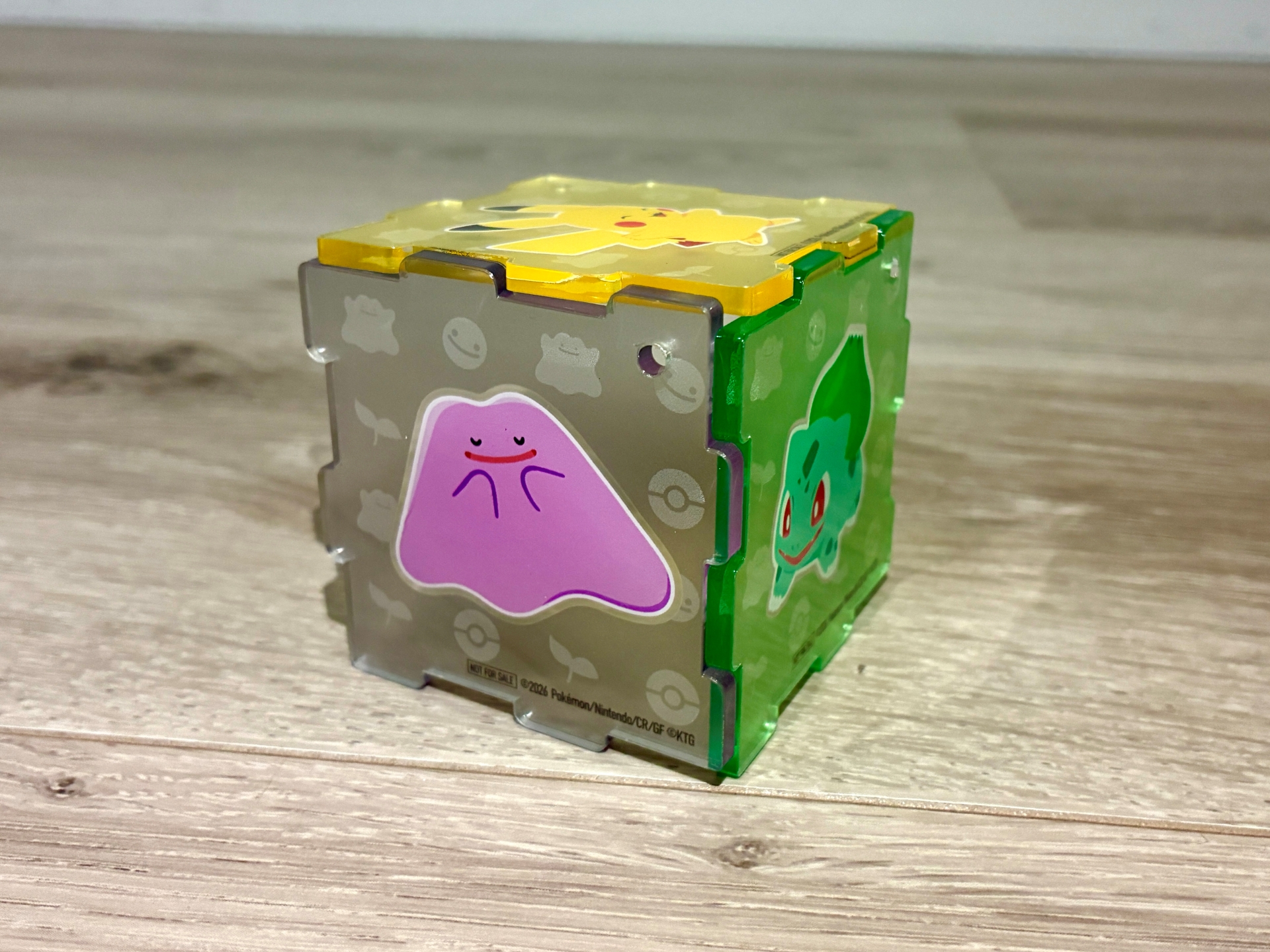 キューブ型に組み立てたところ。ポケモンたちの姿がよく映える