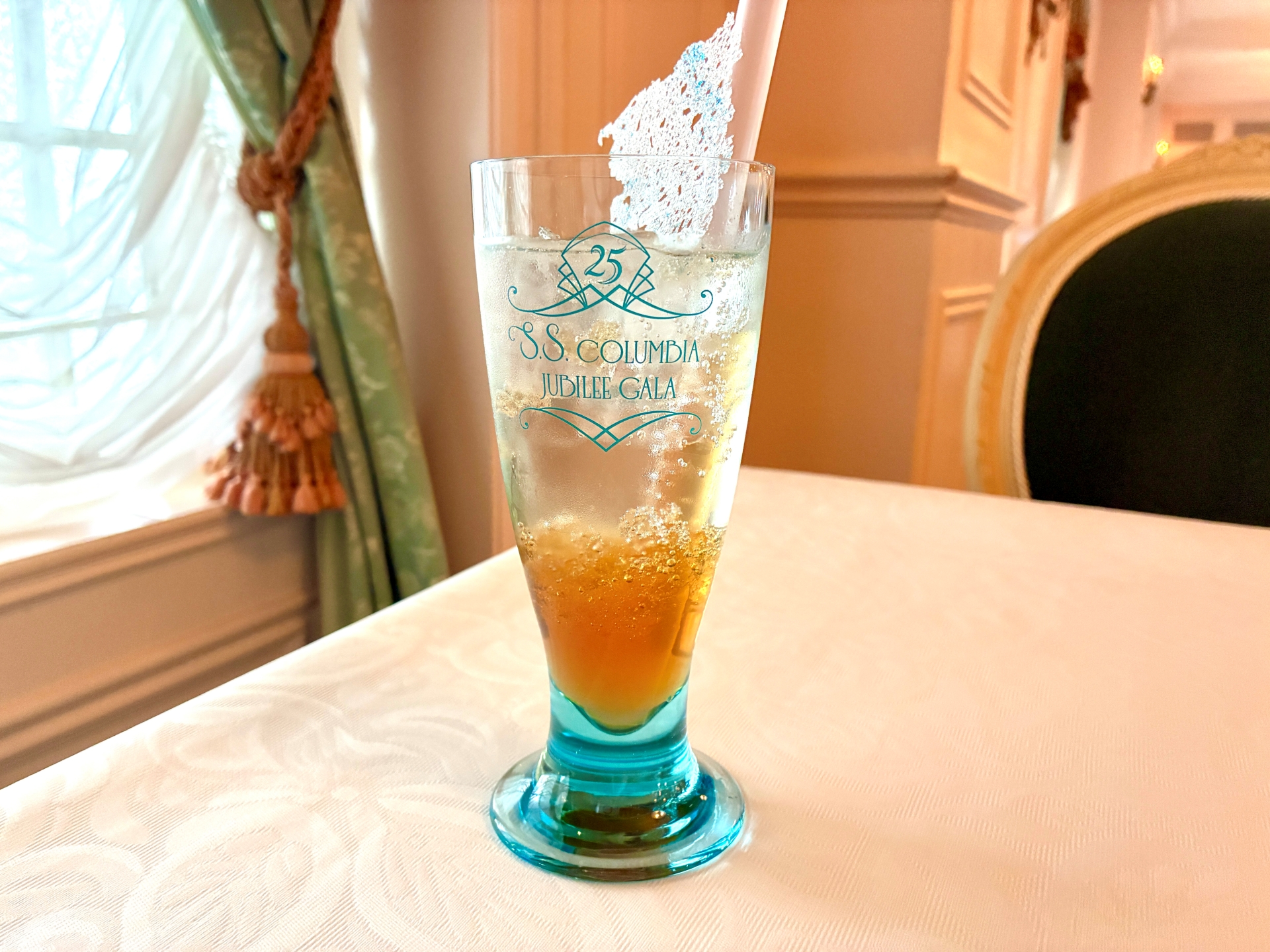 スパークリングドリンク（梅＆桜シロップ）