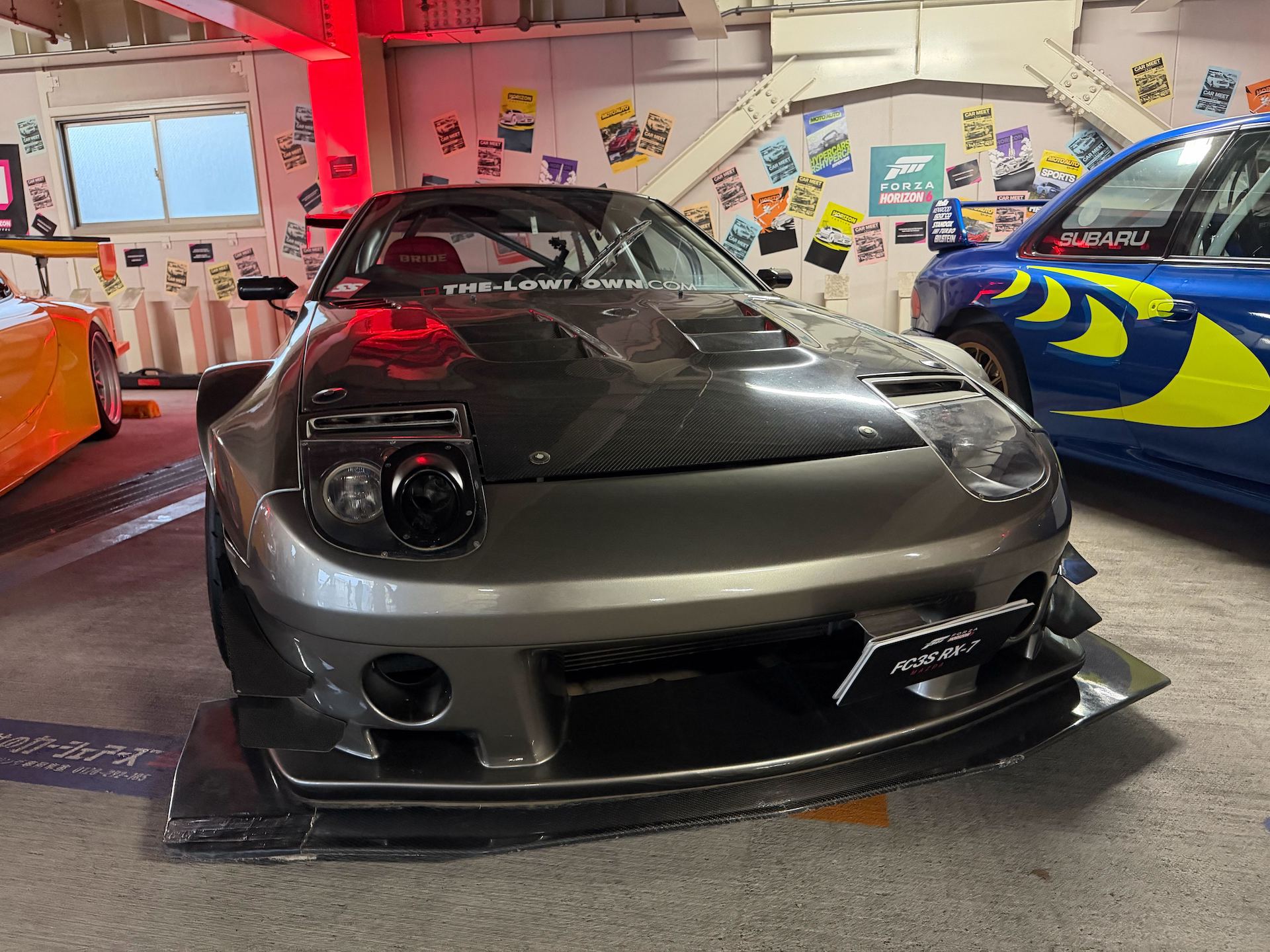 会場では軽食も販売されていたが、出店には日本が誇る軽トラが使われていた。