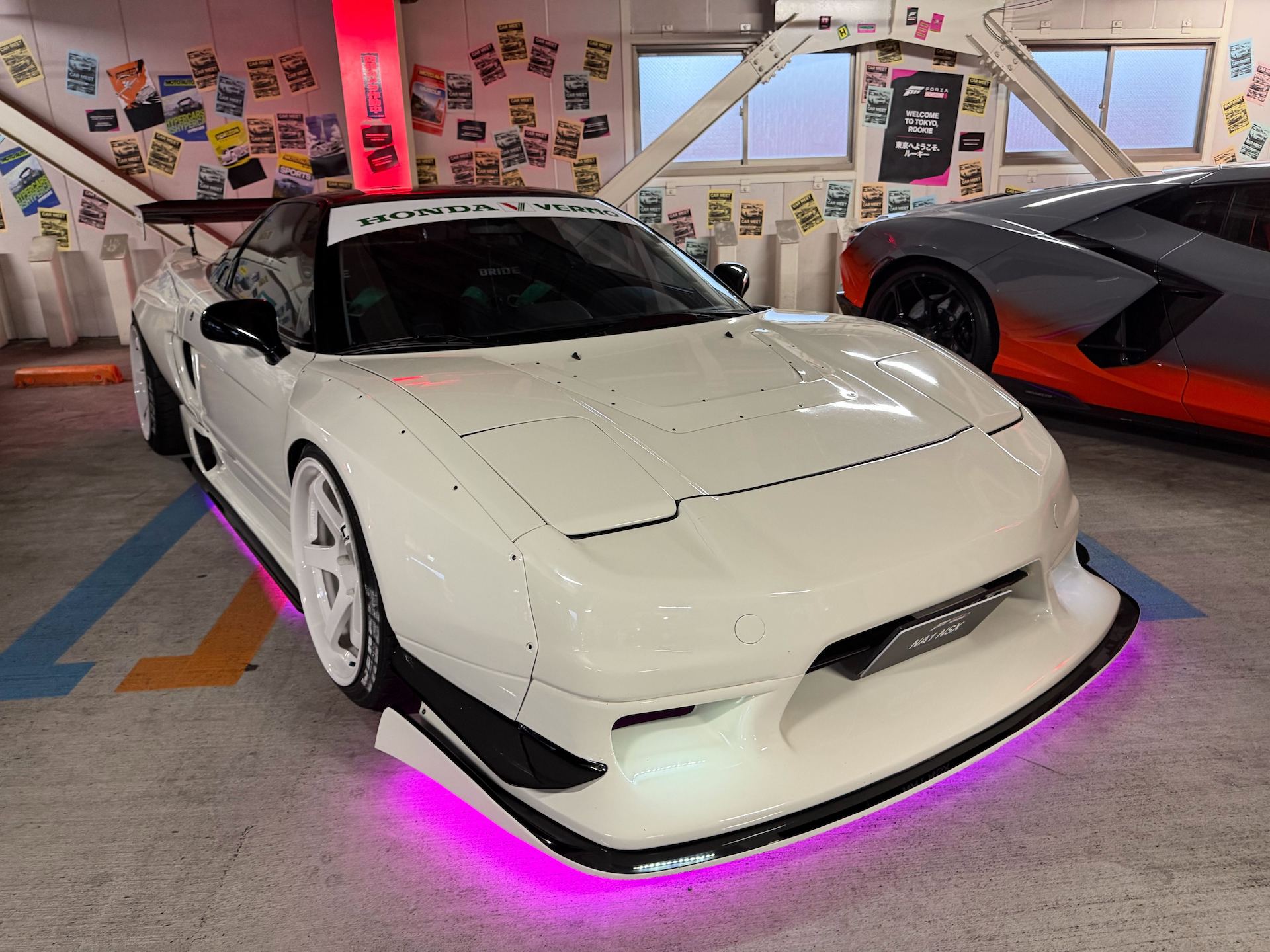 会場では軽食も販売されていたが、出店には日本が誇る軽トラが使われていた。