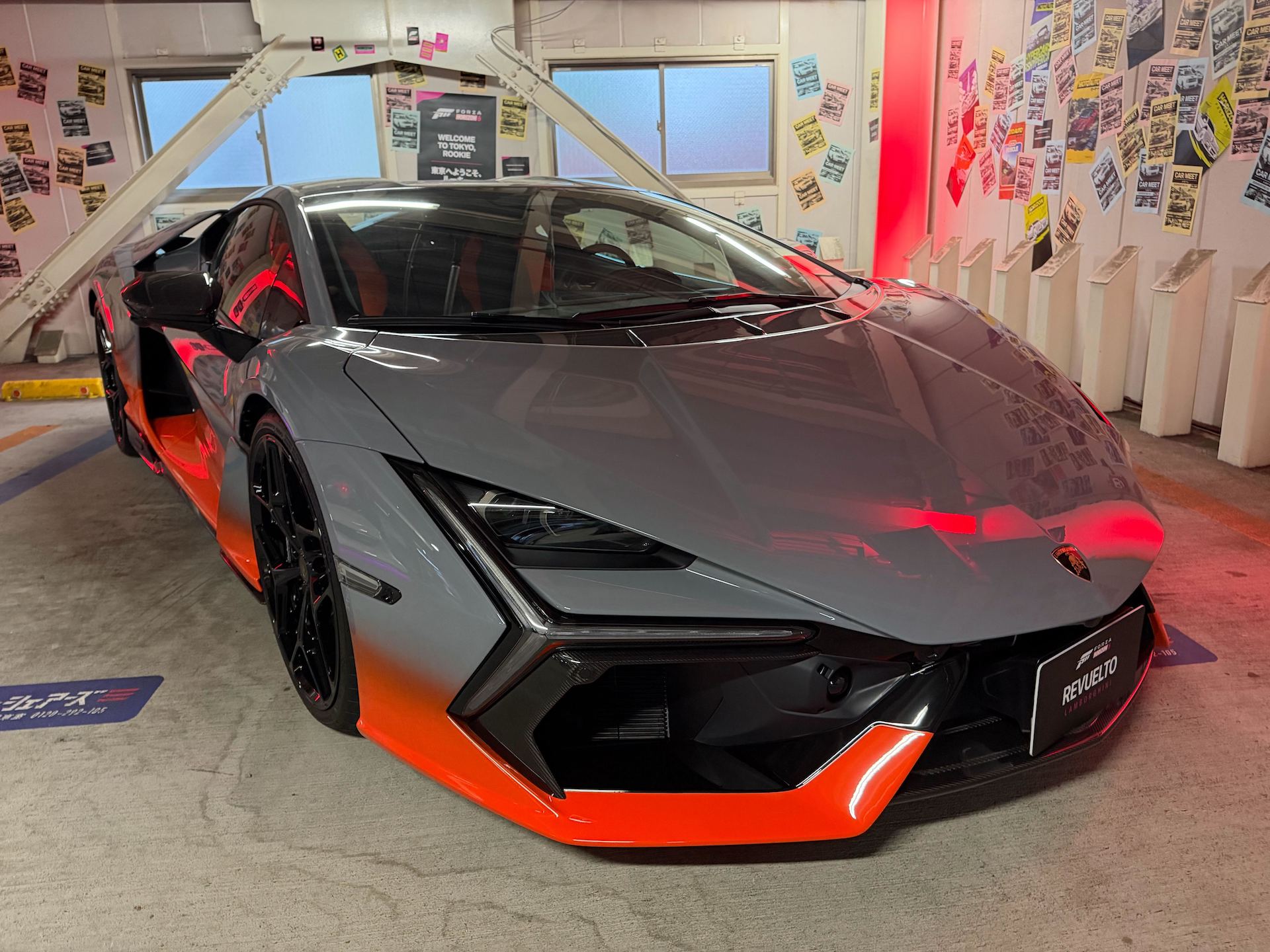 会場では軽食も販売されていたが、出店には日本が誇る軽トラが使われていた。