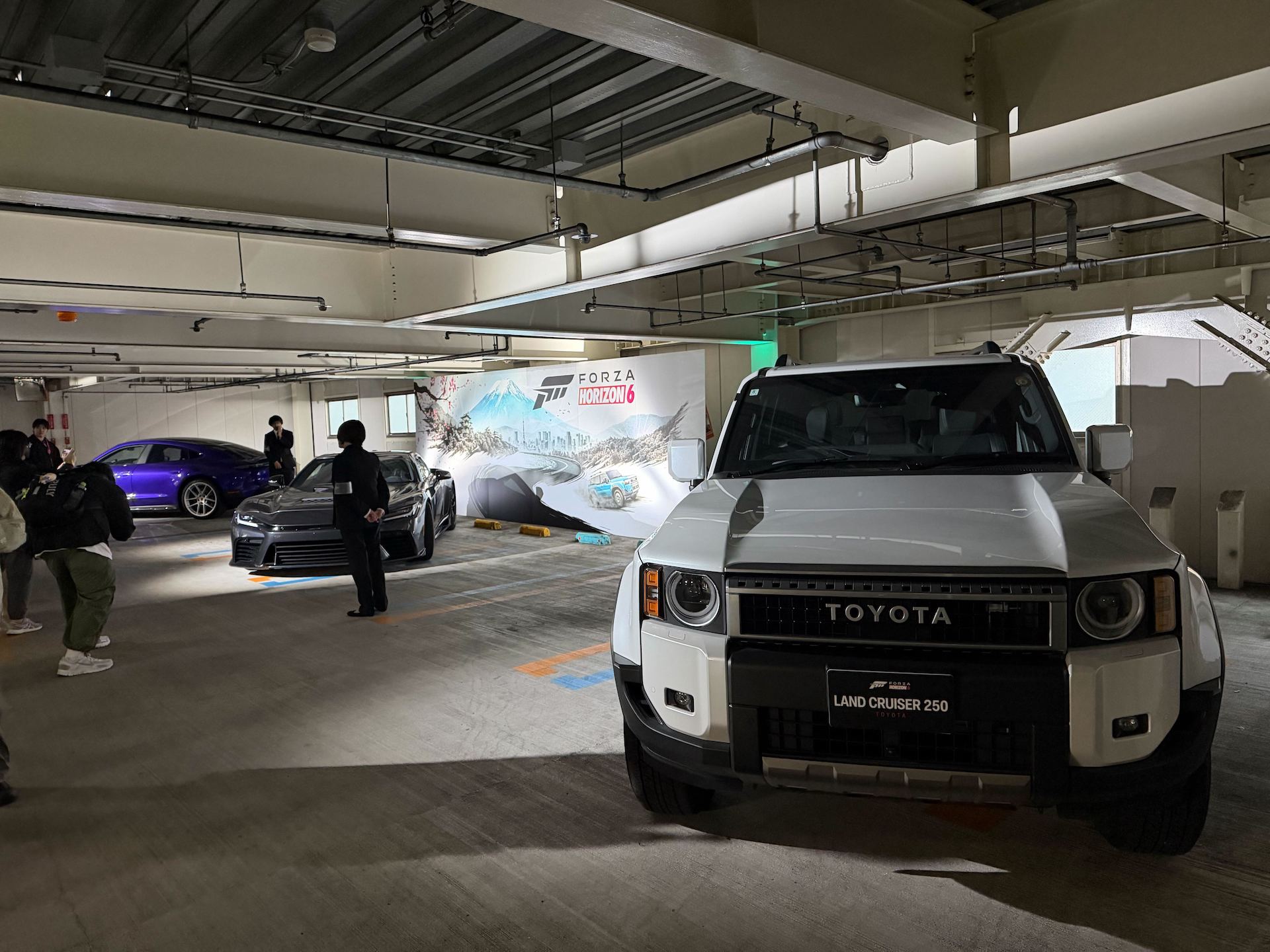 会場では軽食も販売されていたが、出店には日本が誇る軽トラが使われていた。