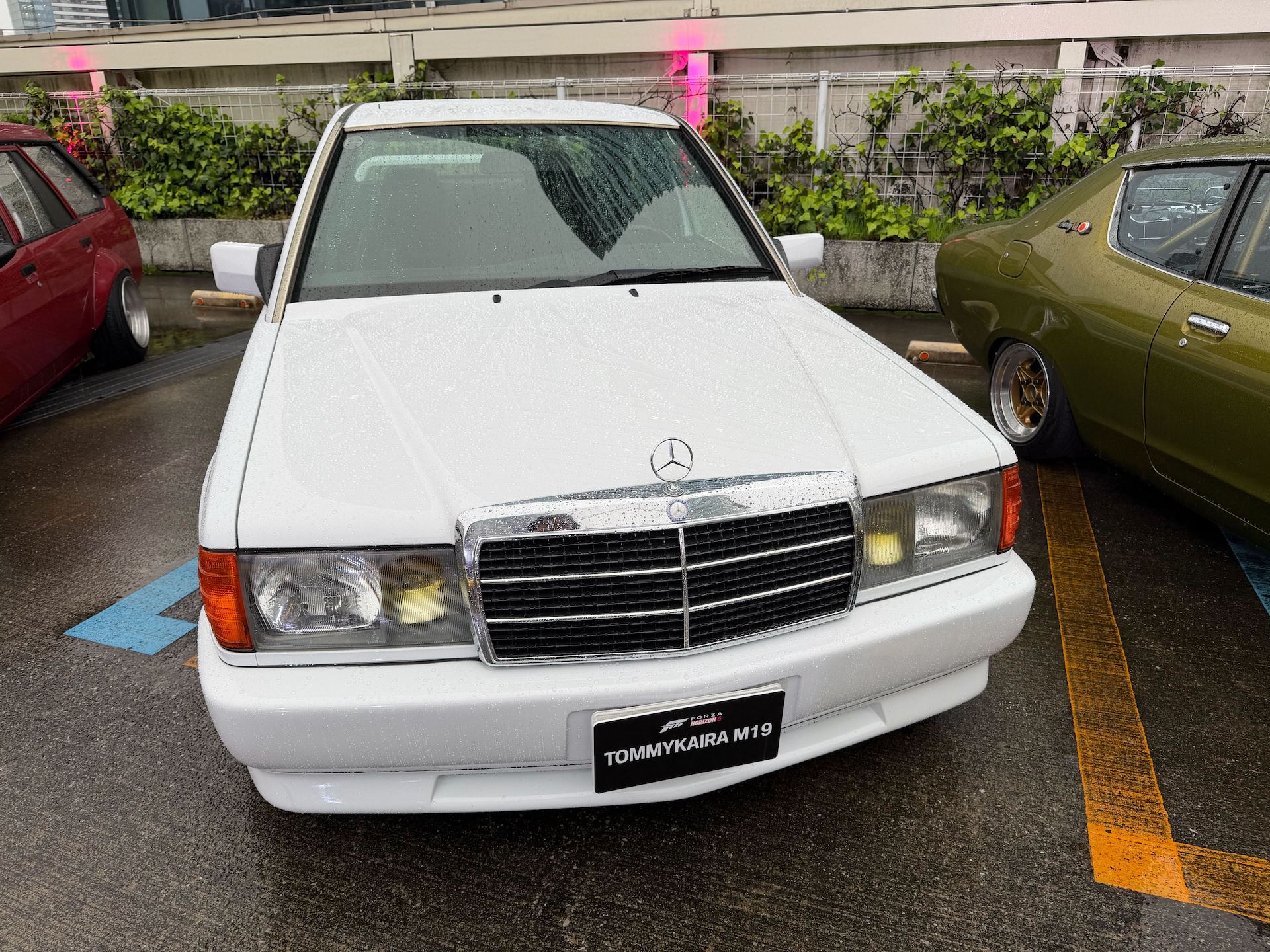 会場では軽食も販売されていたが、出店には日本が誇る軽トラが使われていた。