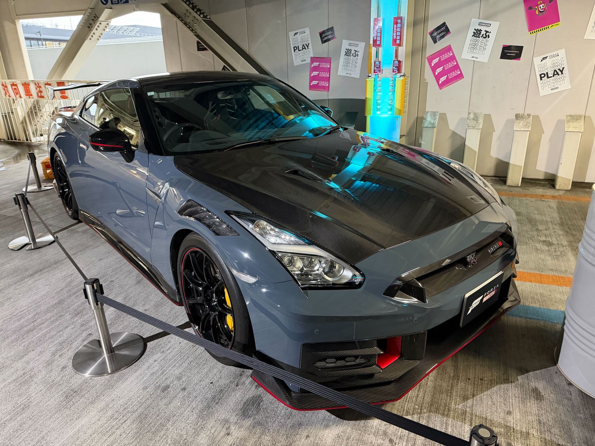 会場では軽食も販売されていたが、出店には日本が誇る軽トラが使われていた。