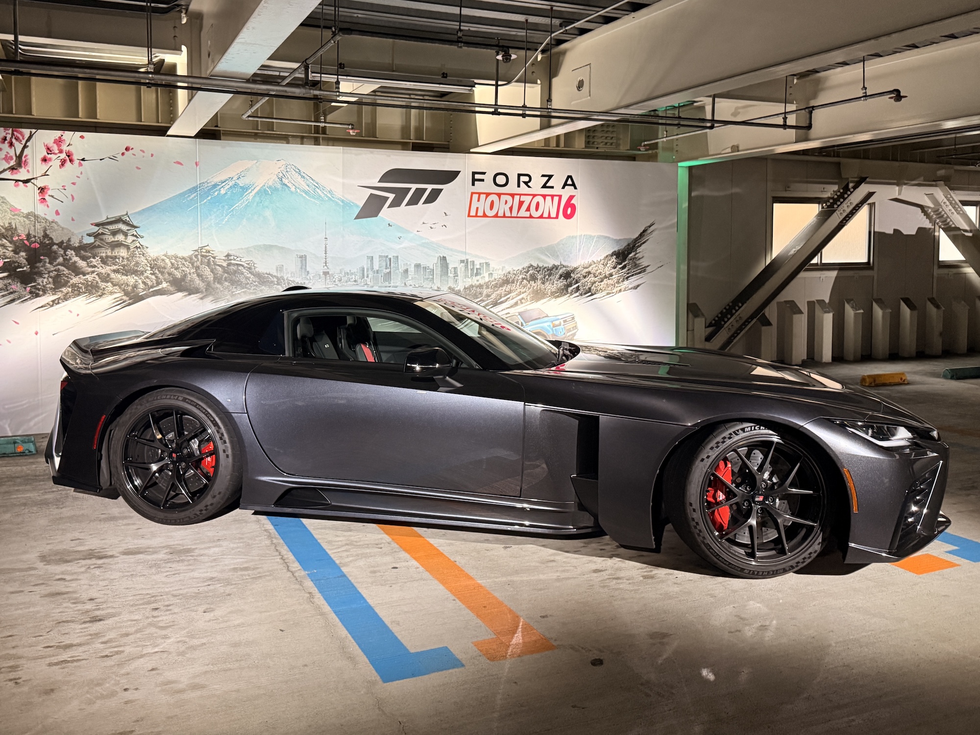 スポーツカーらしいロングノーズ・ショートデッキ