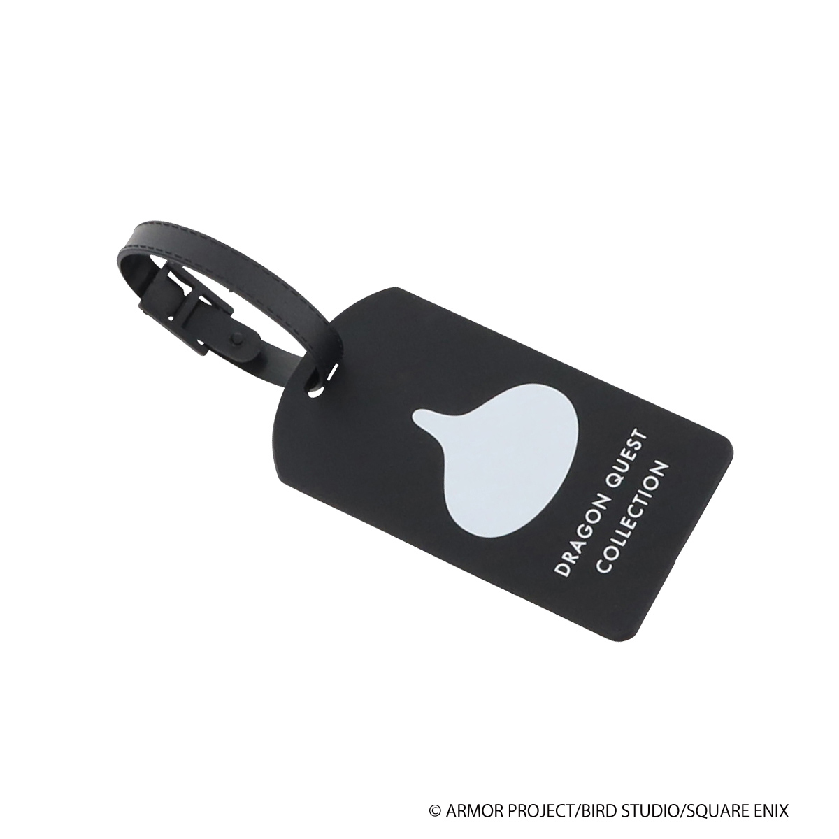 表面はスライムのシルエット、裏面はなまえ入力画面をイメージしたネームプレート付き